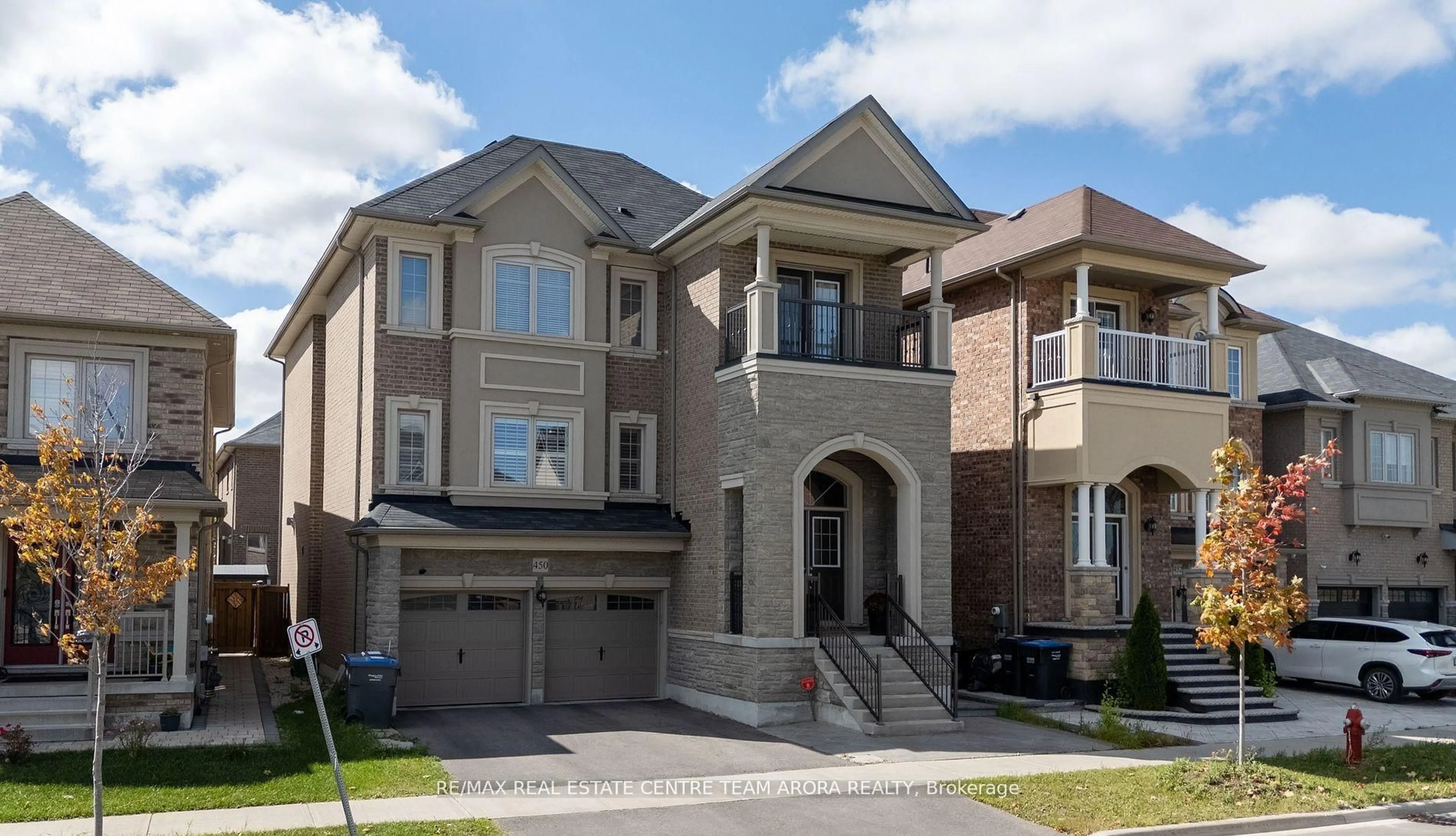 Home with brick exterior material, street for 450 Brisdale Dr, Brampton Ontario L7A 4J4