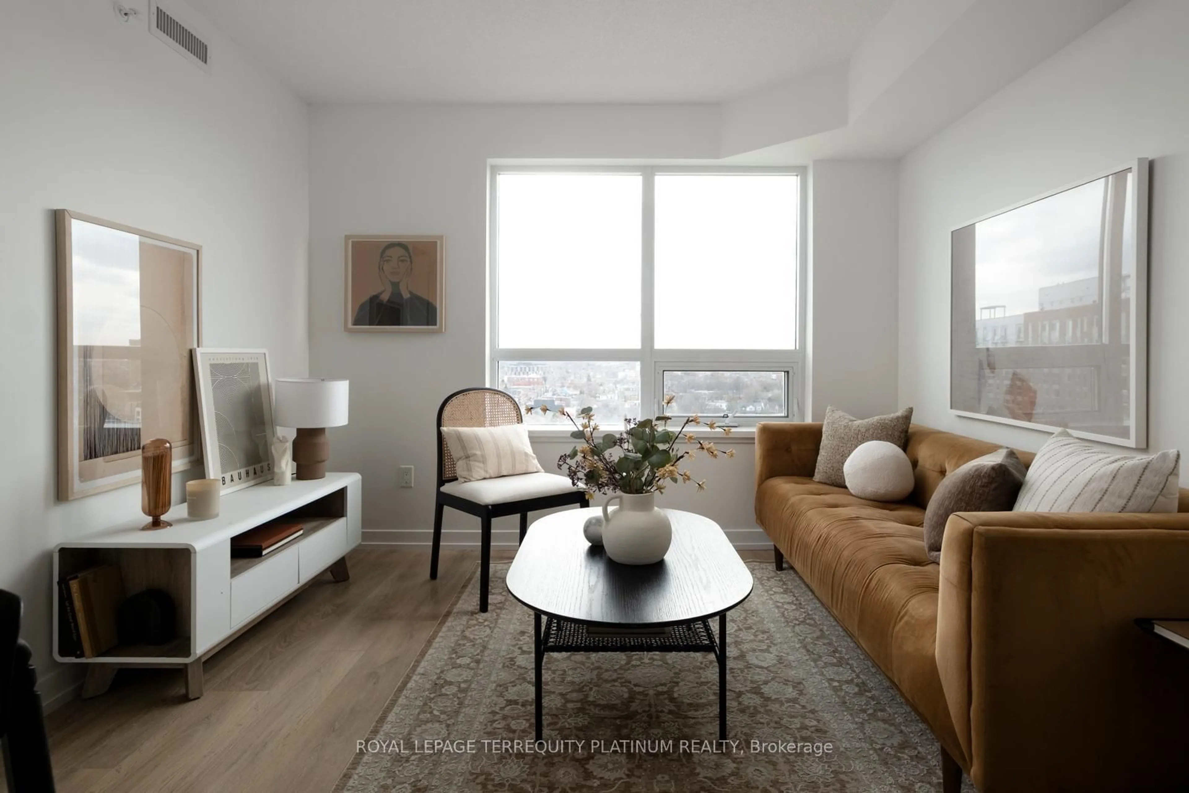 Living room with furniture, unknown for 1420 Dupont St #1407, Toronto Ontario M6H 0C2