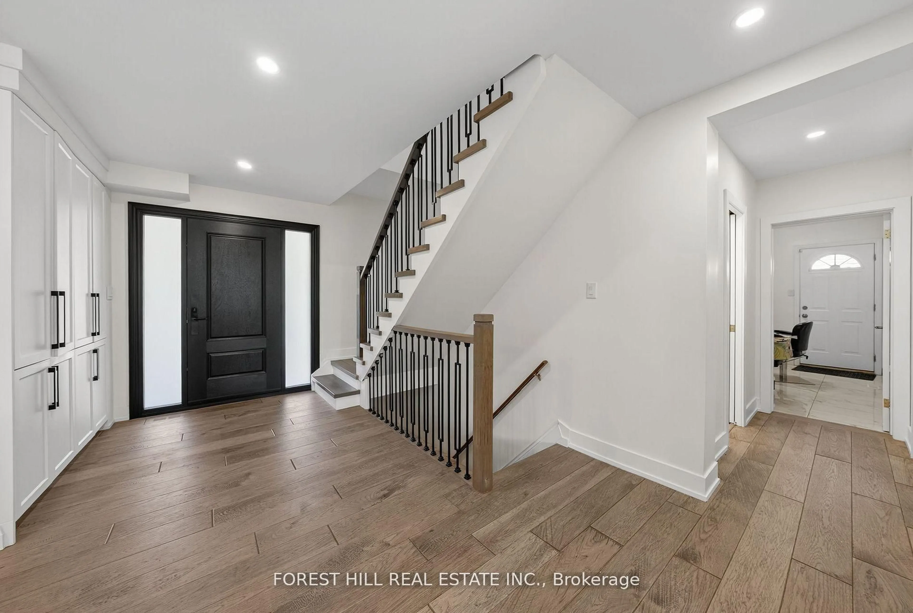 Indoor entryway for 37 Cherry Post Cres, Toronto Ontario M9C 2J9