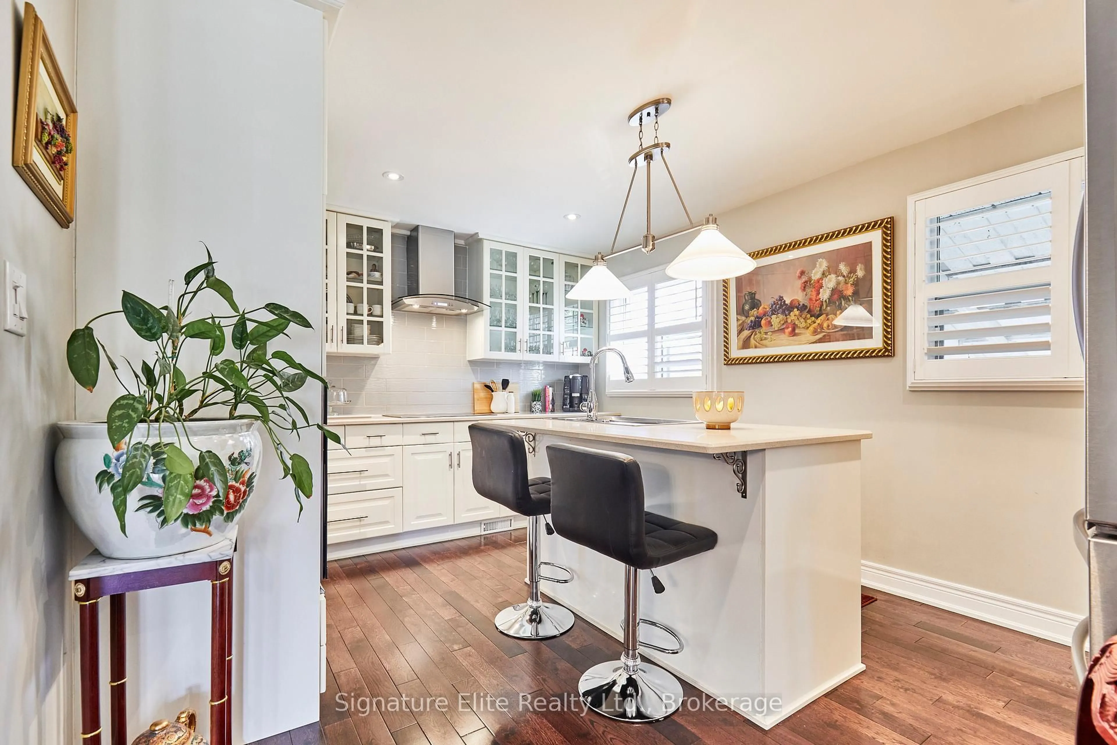Open concept kitchen, unknown for 593A Scarlett Rd, Toronto Ontario M9P 2S6
