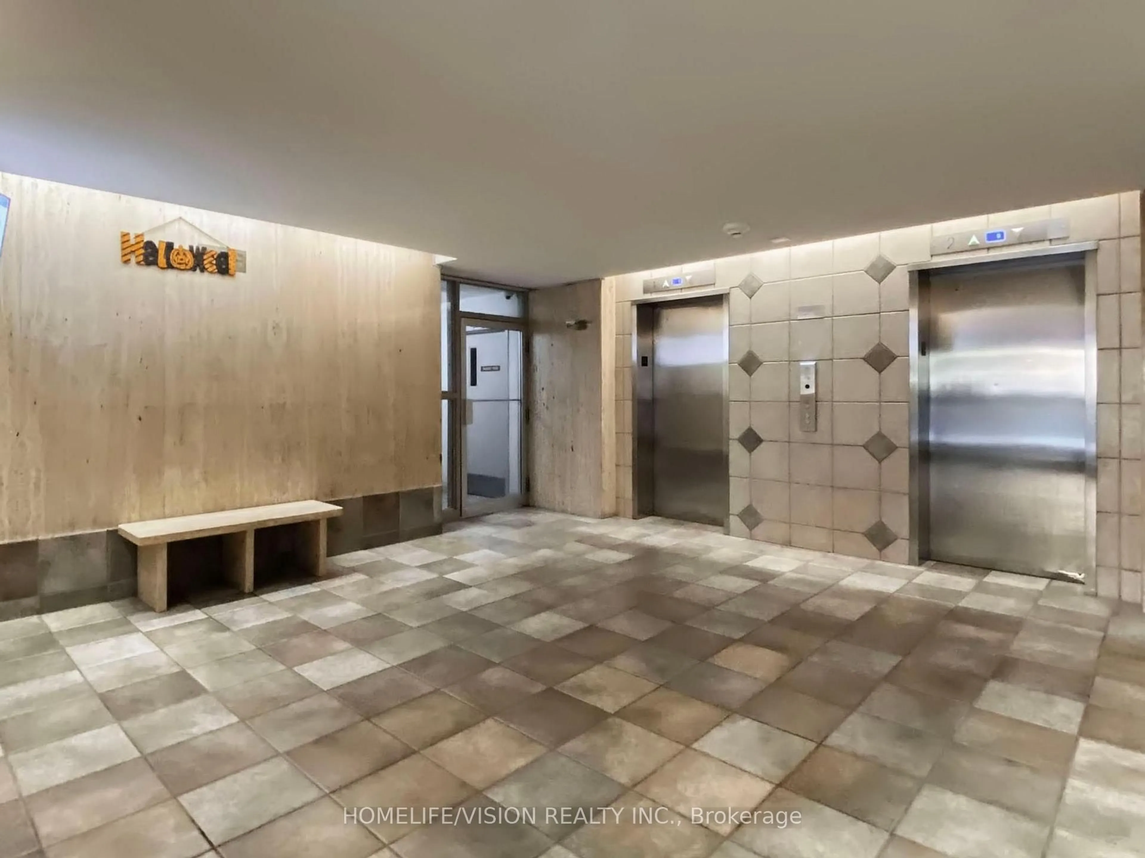 Lobby for 9 Four Winds Dr #713, Toronto Ontario M3J 2T1