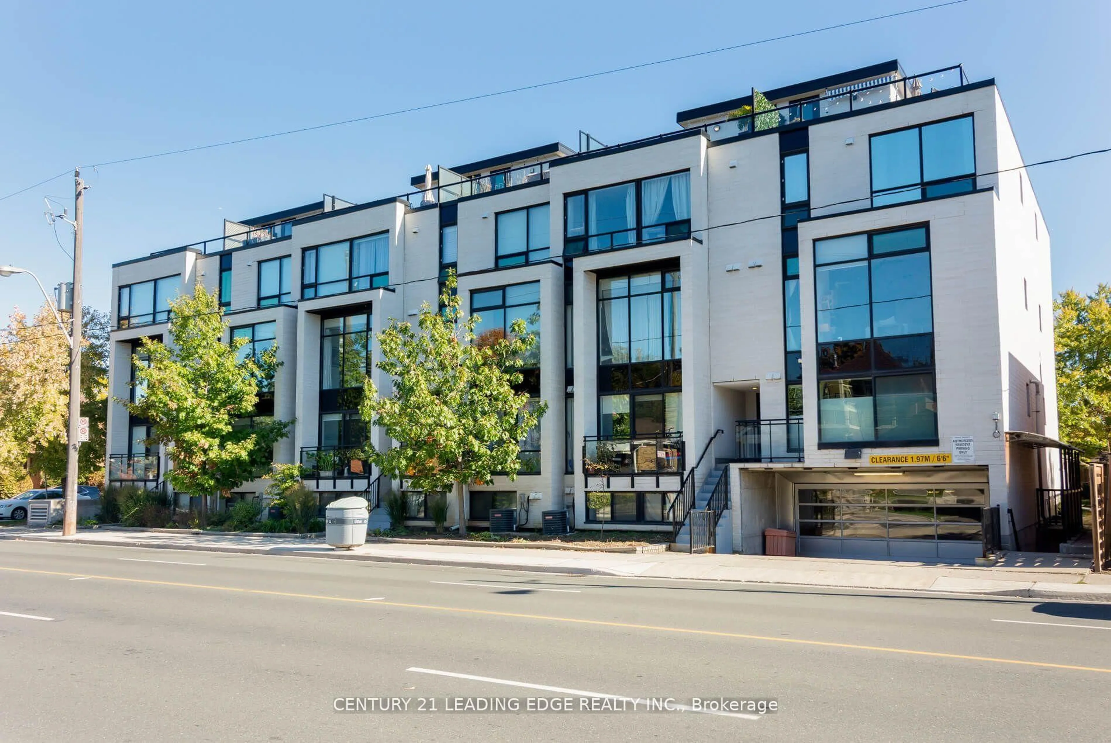 Unknown for 441 Jane St #204, Toronto Ontario M6S 3Z9