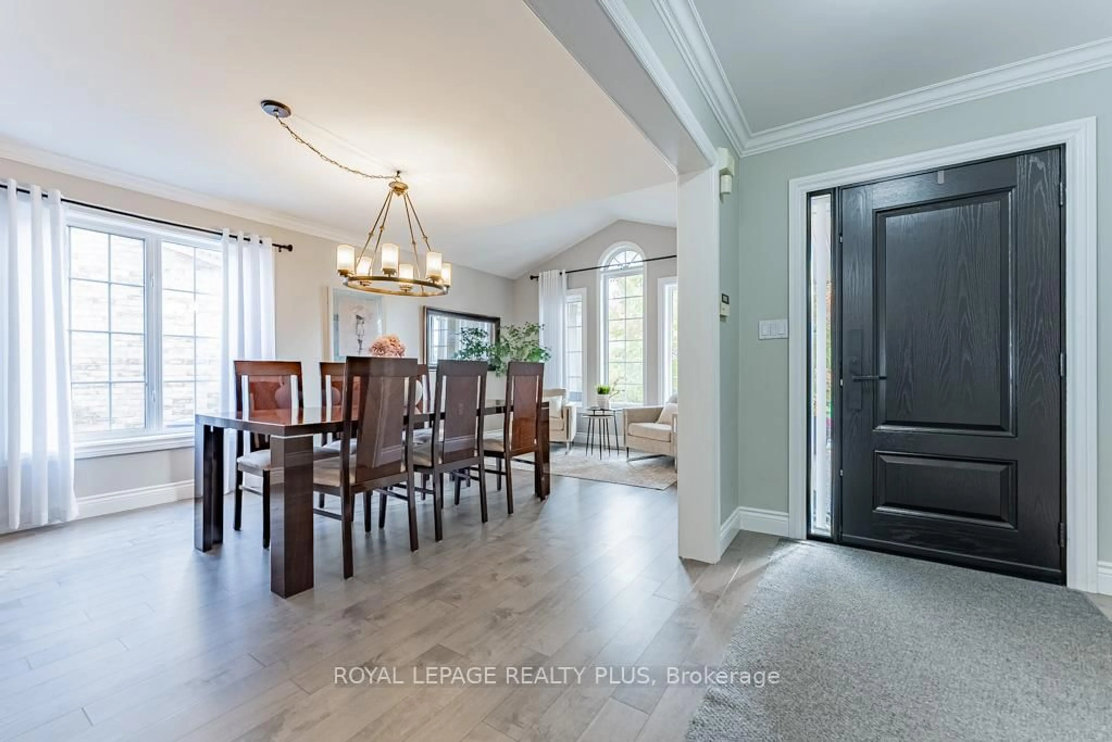 Dining room, unknown for 20 Navy Cres, Brampton Ontario L7A 1P3