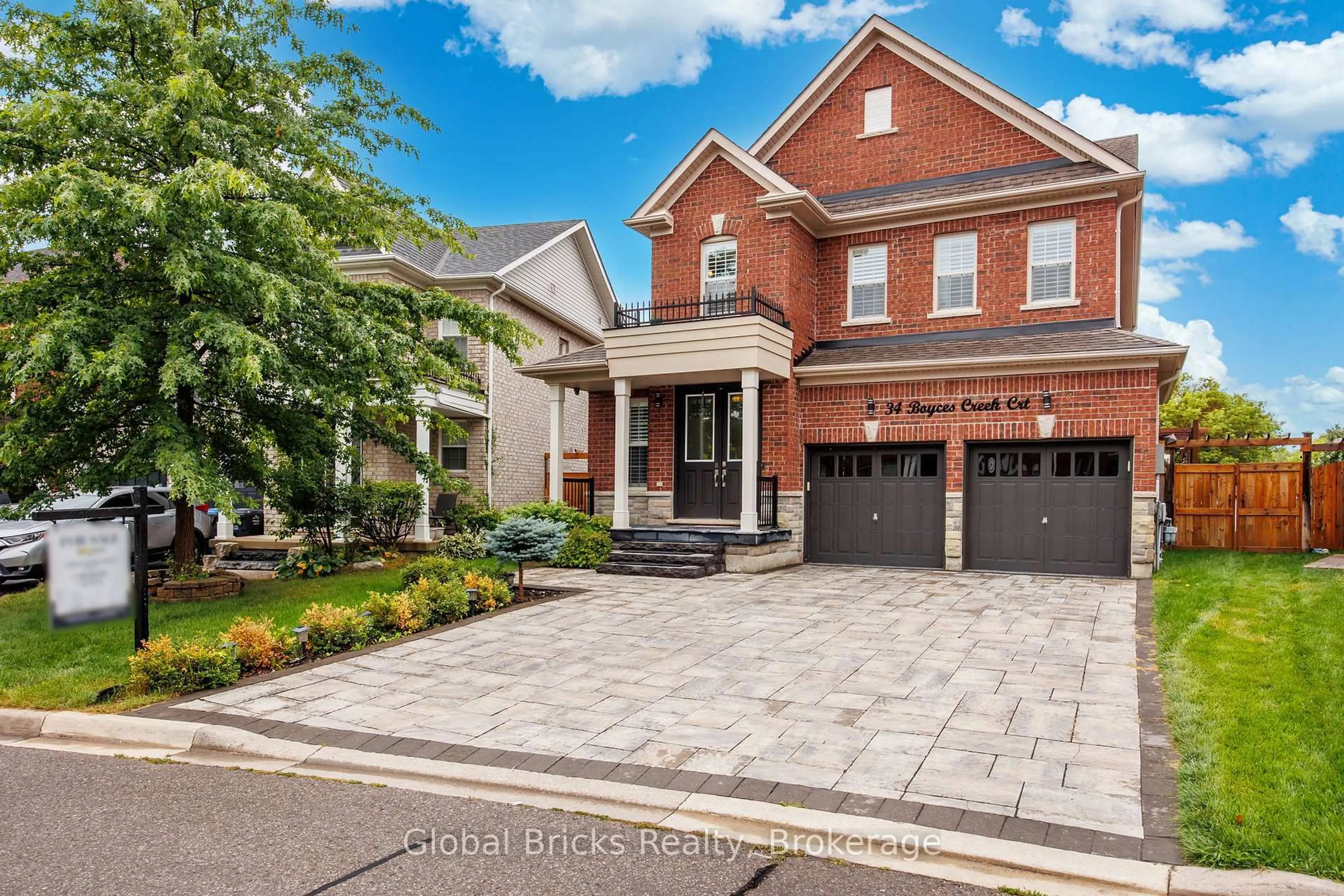 Home with brick exterior material, street for 34 Boyces Creek Crt, Caledon Ontario L7C 3S2