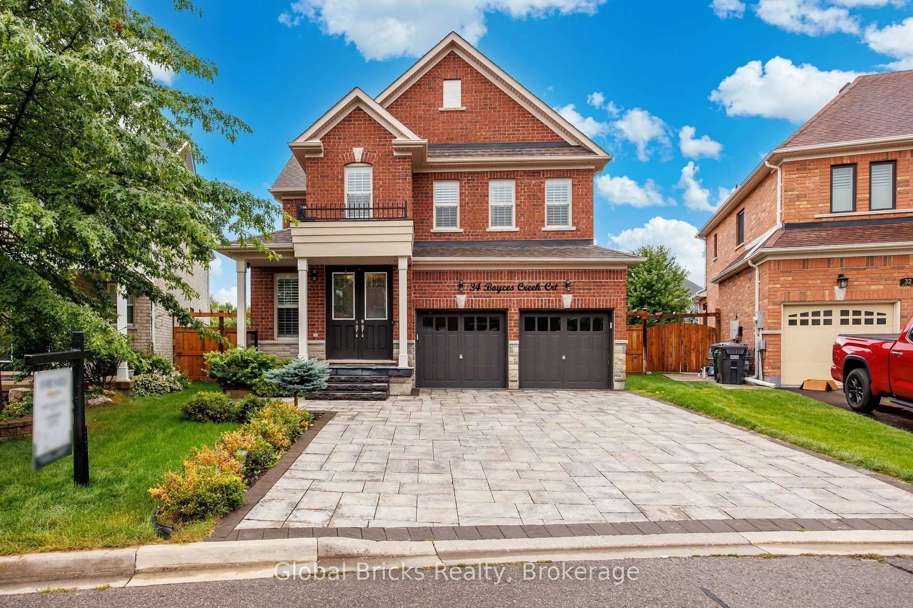 Home with brick exterior material, street for 34 Boyces Creek Crt, Caledon Ontario L7C 3S2
