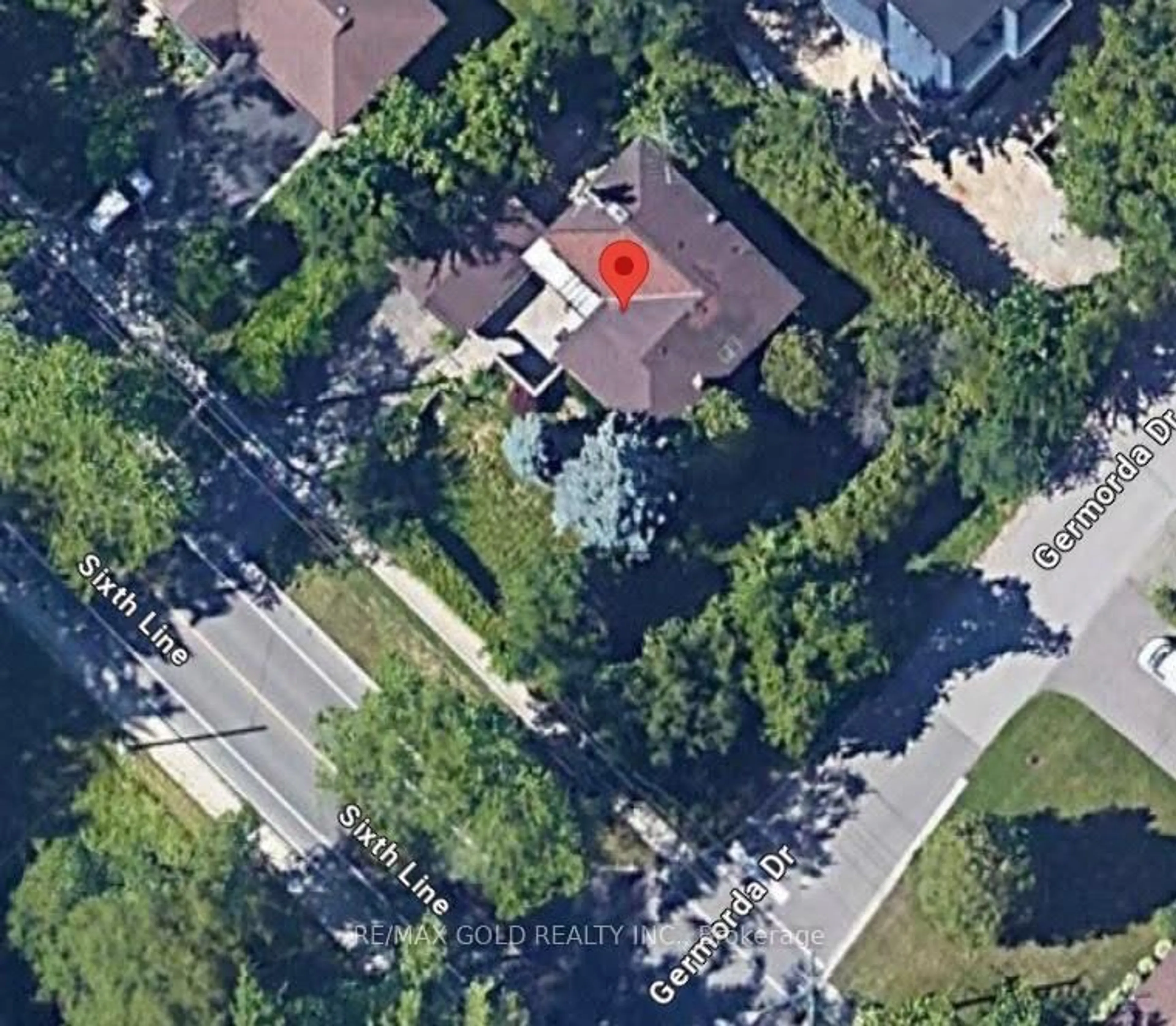 A pic from outside/outdoor area/front of a property/back of a property/a pic from drone, street for 1033 Sixth Line, Oakville Ontario L6H 1W6