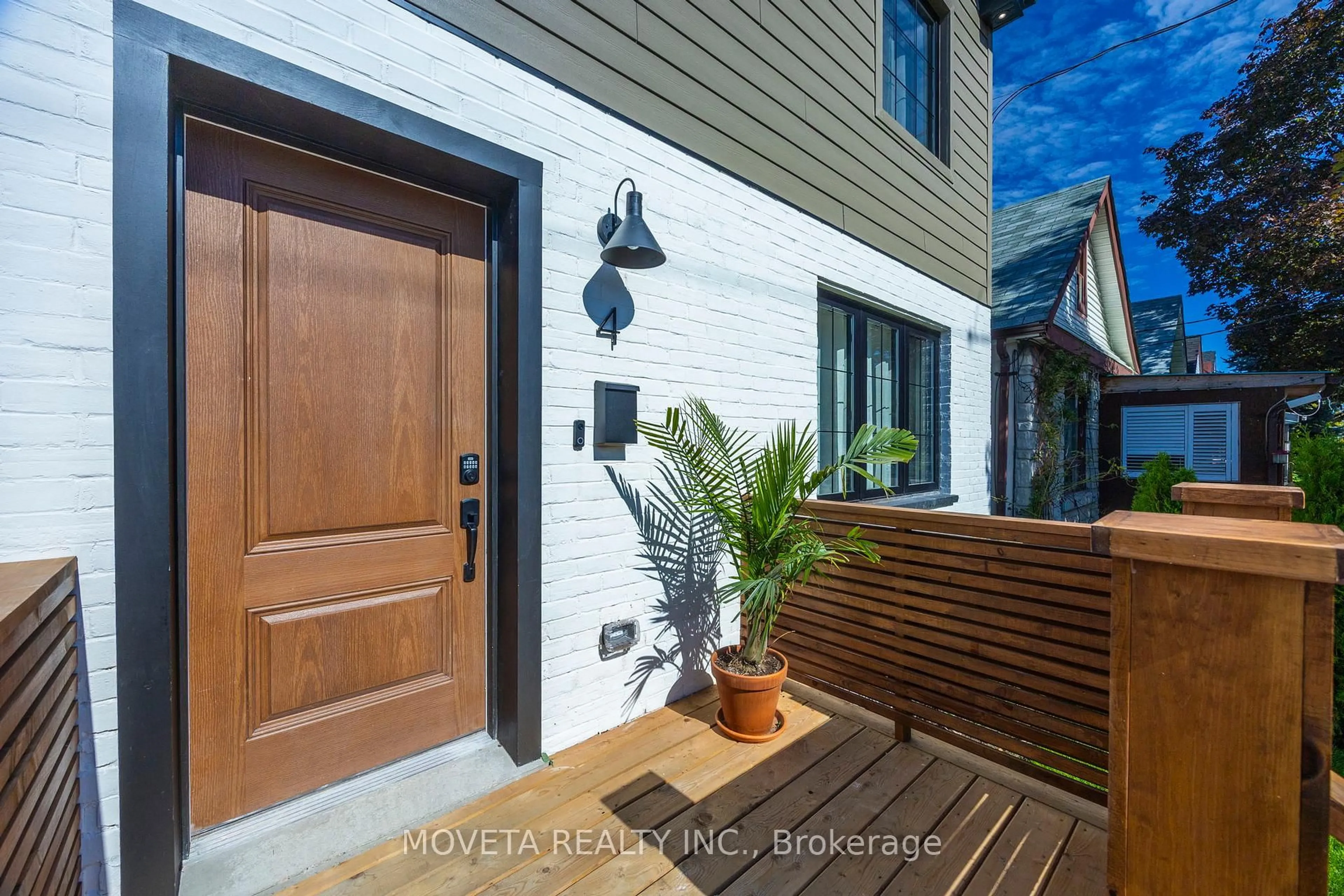 Indoor entryway for 4 Mahoney Ave, Toronto Ontario M6M 2H4