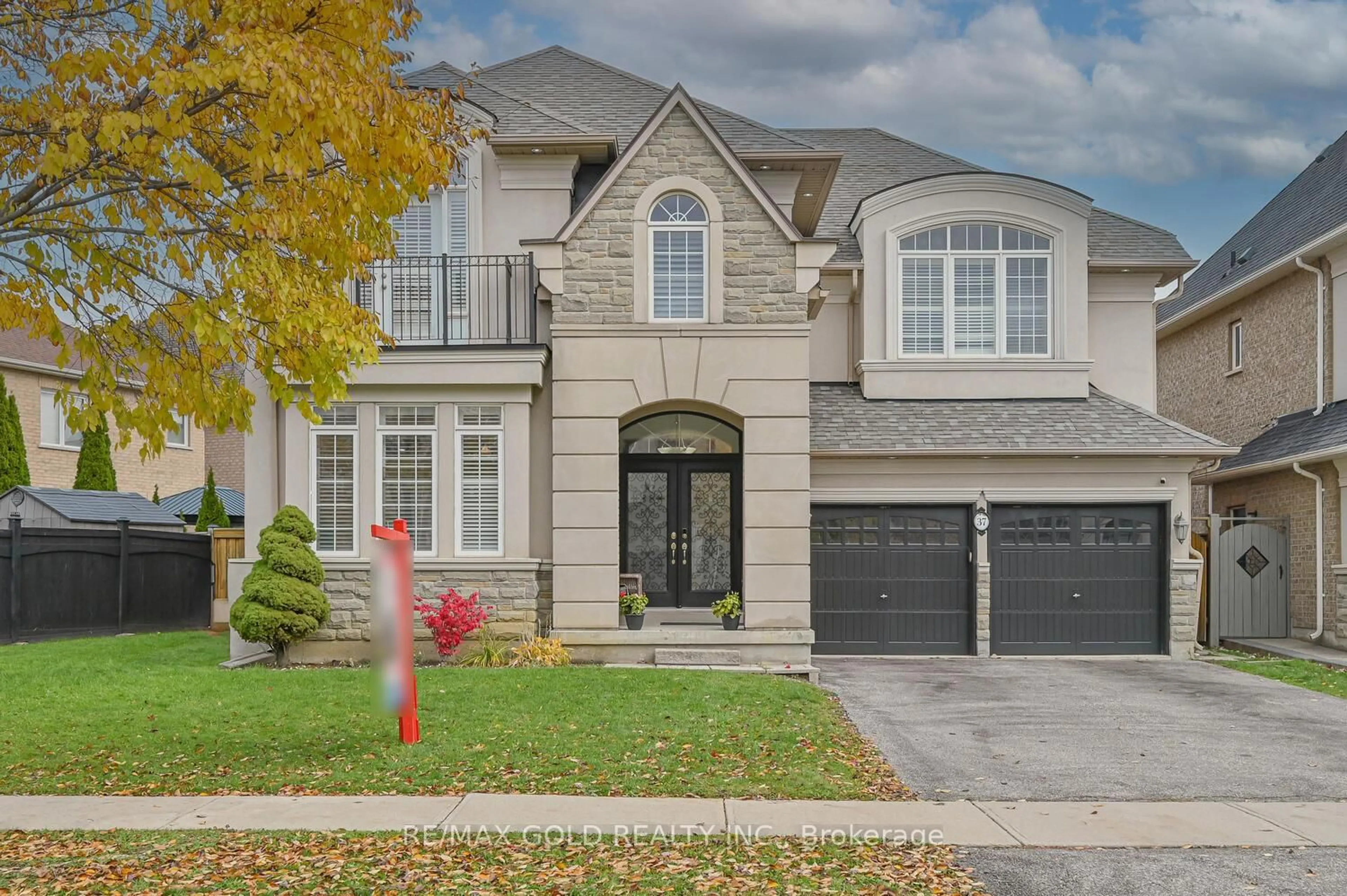 Home with brick exterior material, street for 37 Scotchmere Cres, Brampton Ontario L6P 3A6