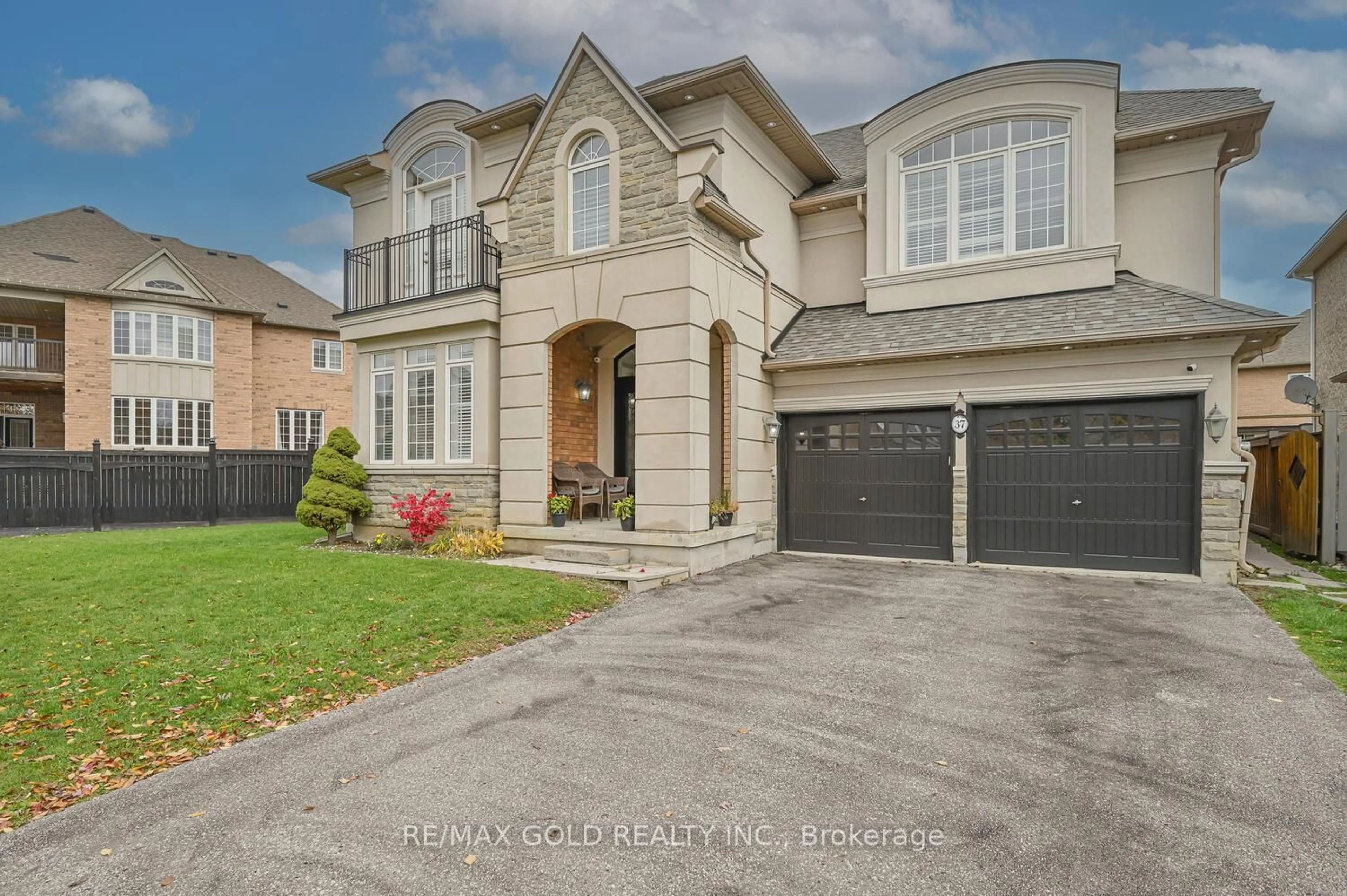 Home with brick exterior material, street for 37 Scotchmere Cres, Brampton Ontario L6P 3A6