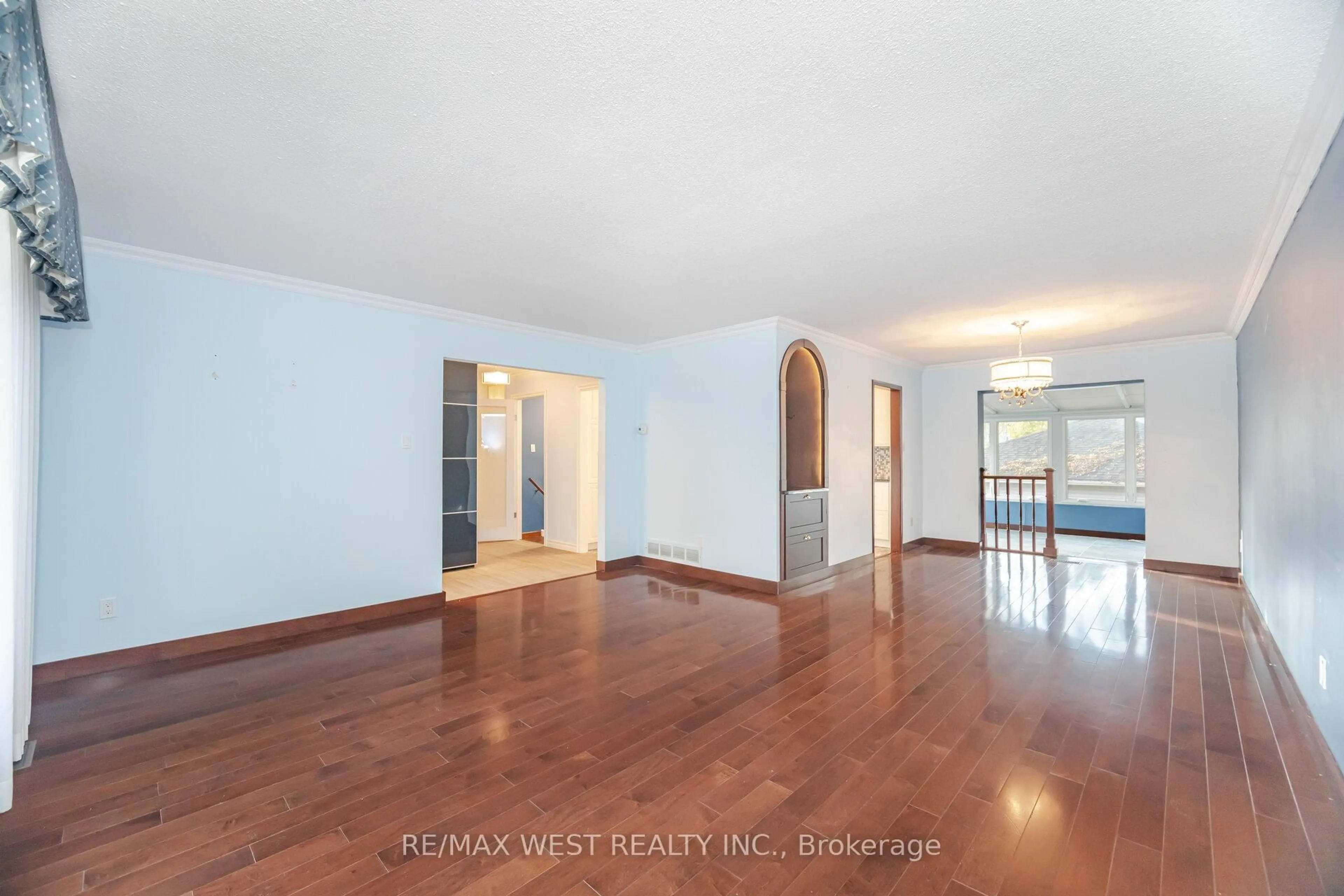 Unknown for 47 Elizabeth St, Caledon Ontario L7E 1A3