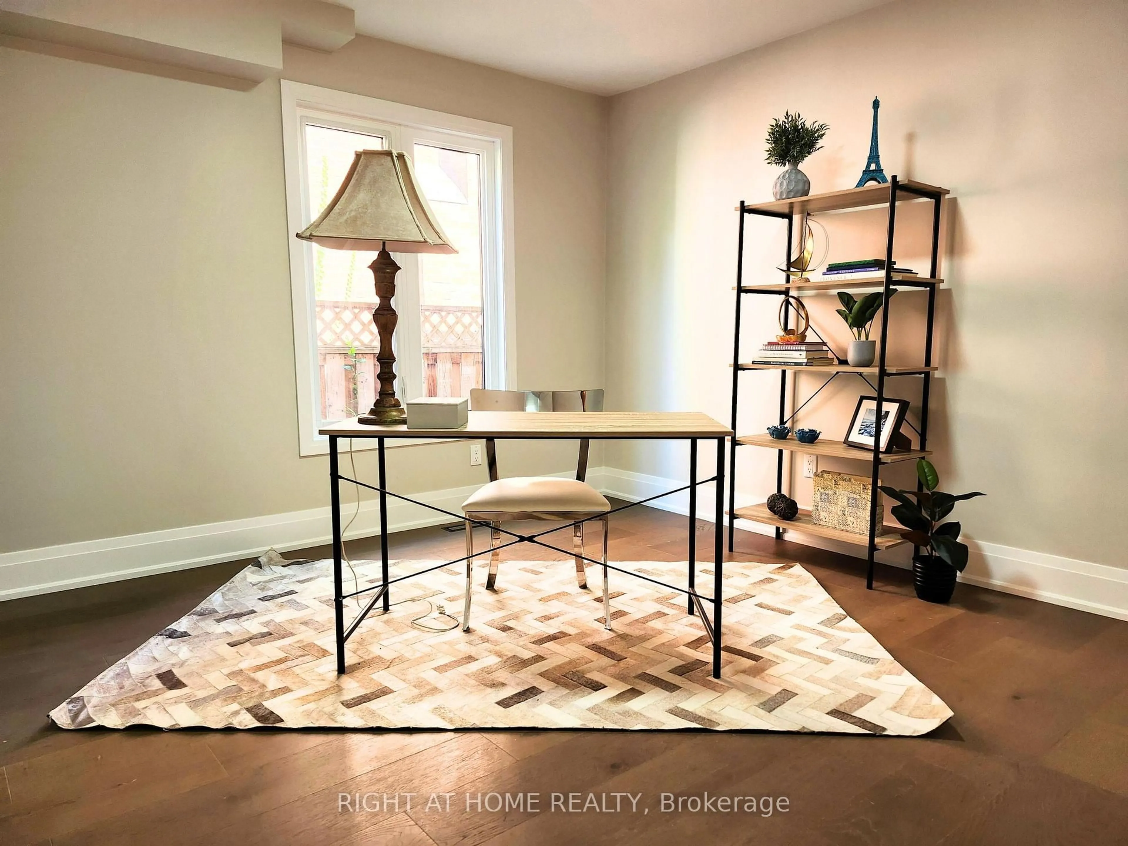 Unknown for 1308 Fieldcrest Lane, Oakville Ontario L6M 2N6