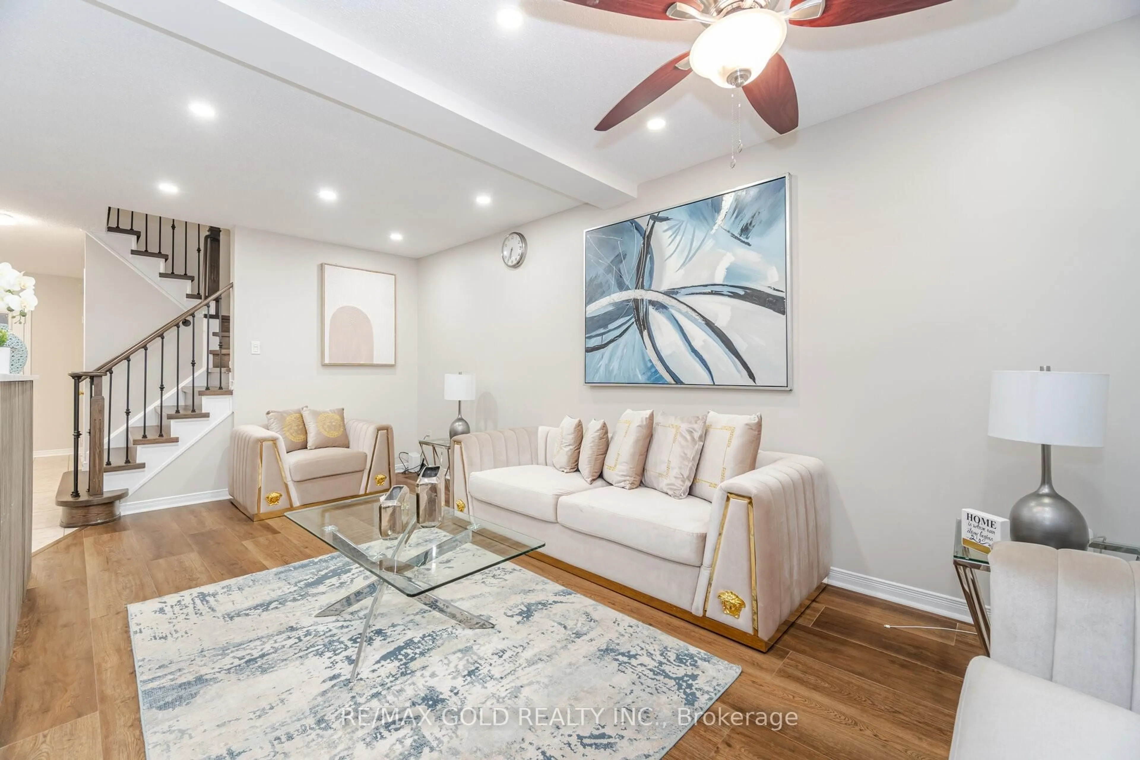 Living room with furniture, unknown for 72 Big Moe Cres, Brampton Ontario L6P 1J8