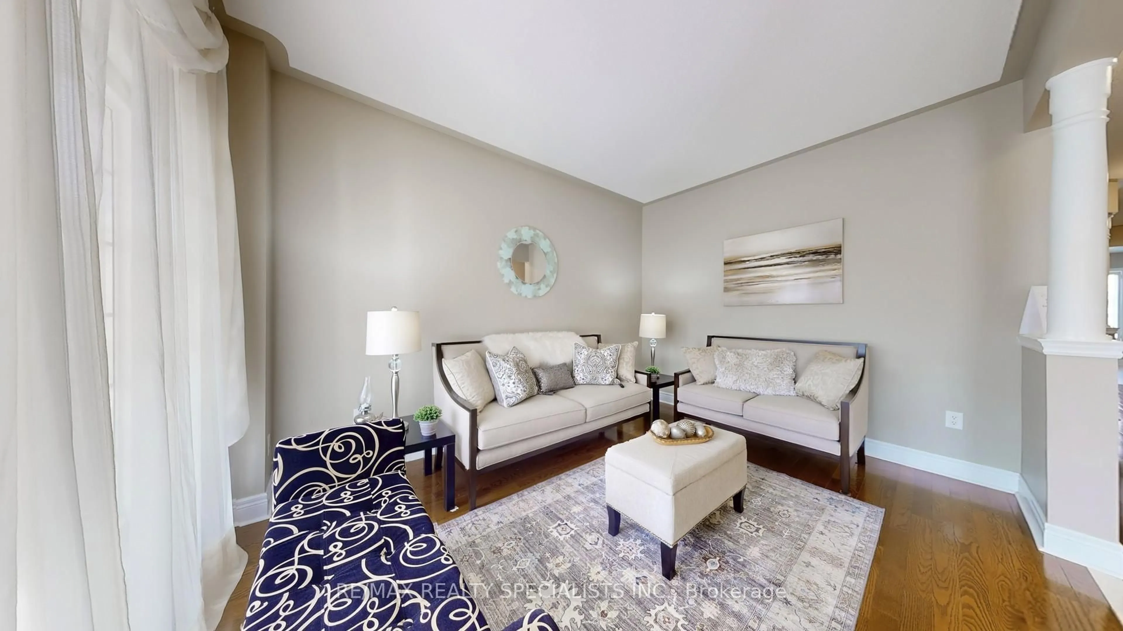 Living room with furniture, unknown for 2257 Carm Dr, Oakville Ontario L6M 0H8