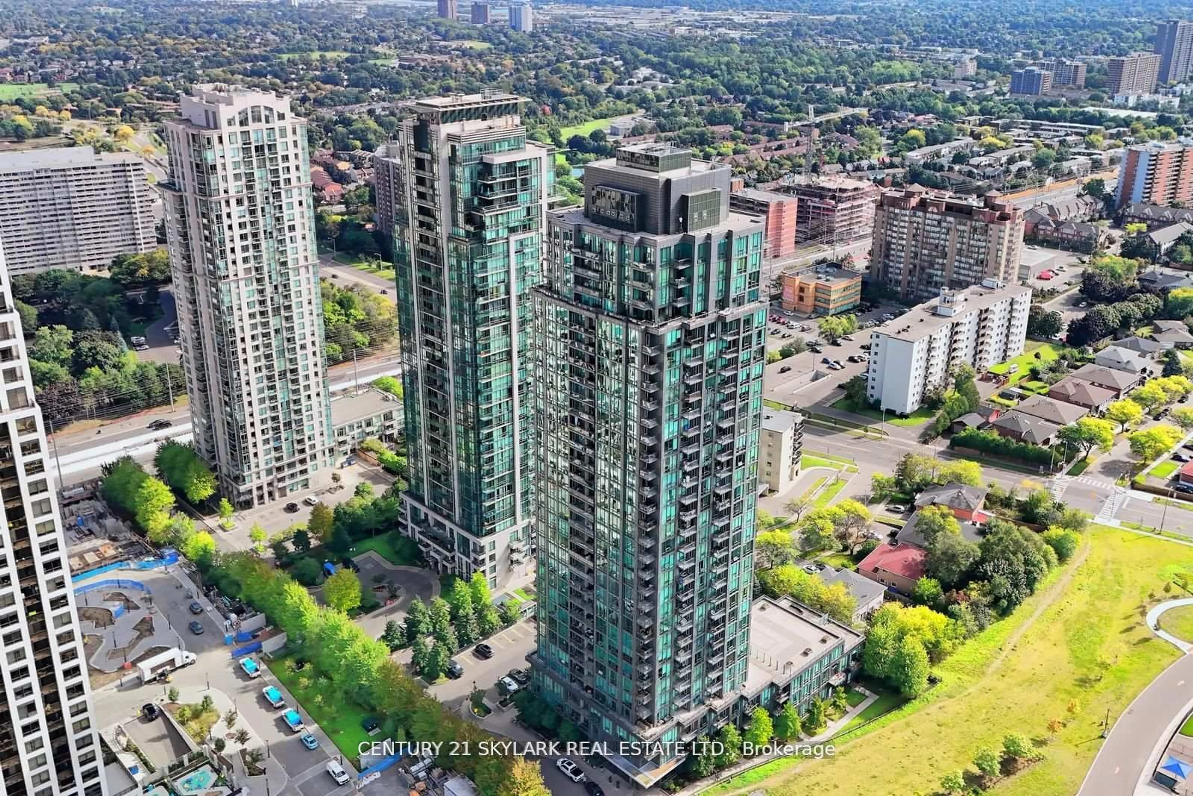 A pic from outside/outdoor area/front of a property/back of a property/a pic from drone, city buildings view from balcony for 3525 kariya Dr #2902, Mississauga Ontario L5B 0C2