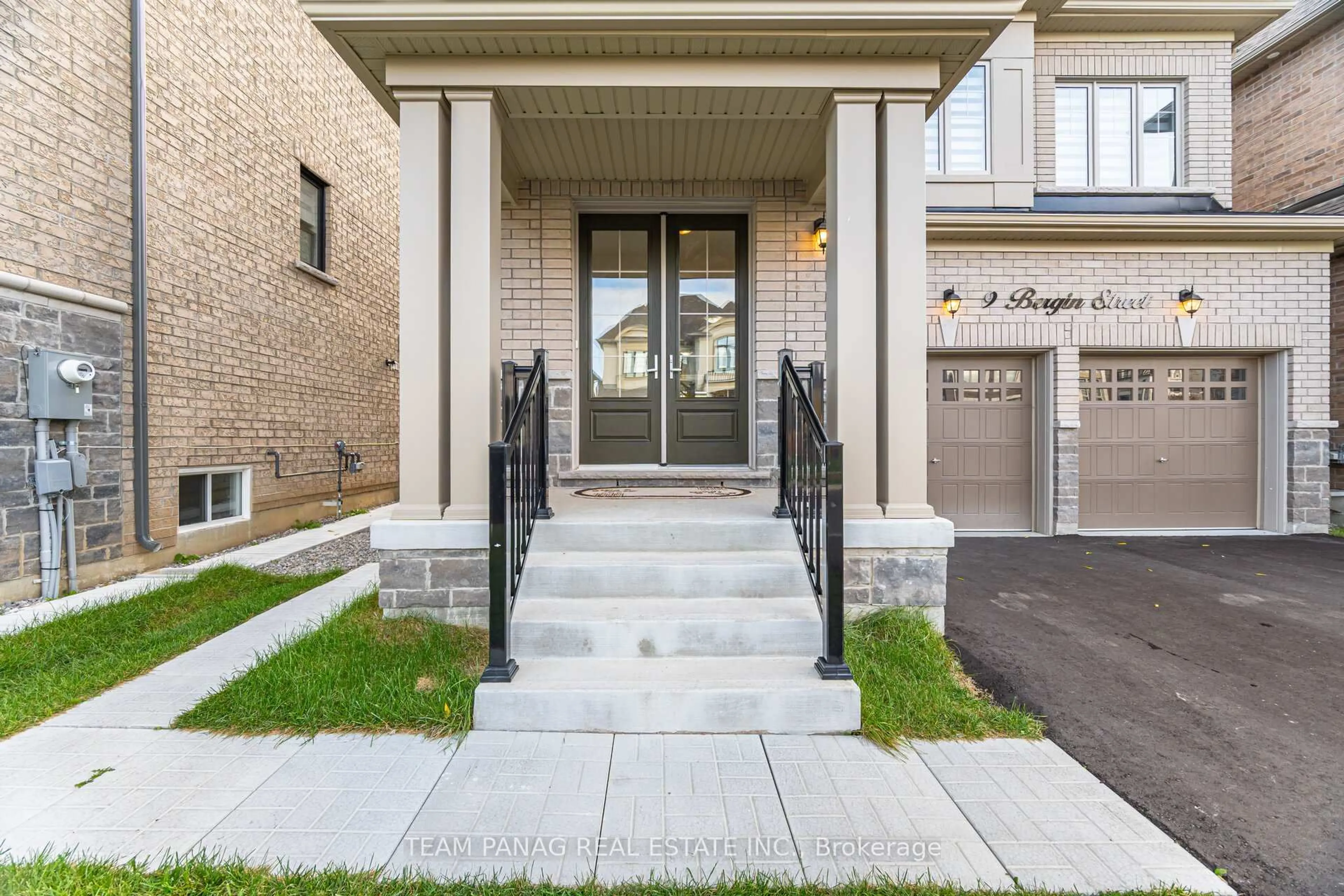 Home with brick exterior material, street for 9 Bergin St, Brampton Ontario L6X 0X1