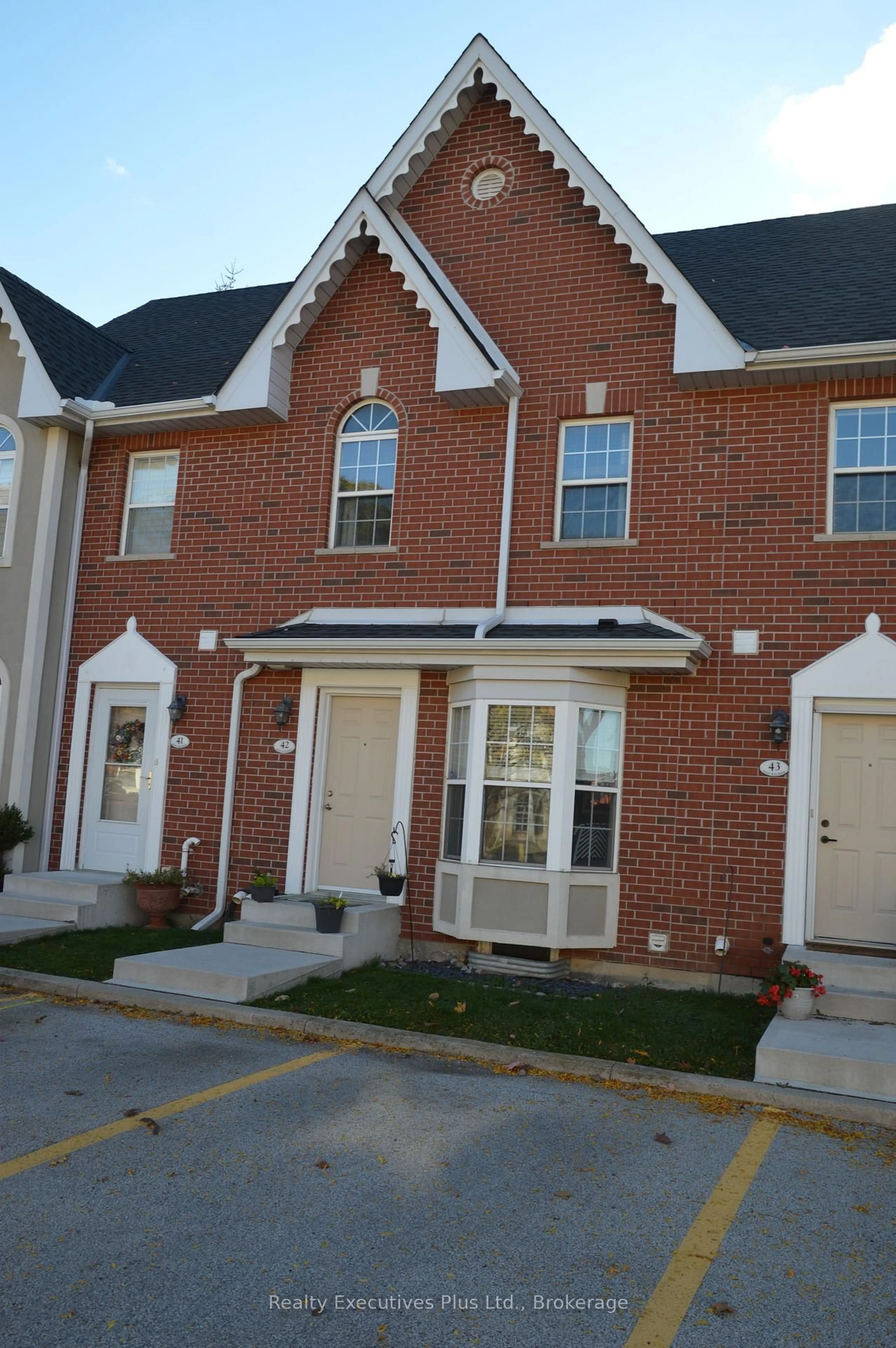 Home with brick exterior material, street for 4200 Kilmer Dr #42, Burlington Ontario L7M 4Y3