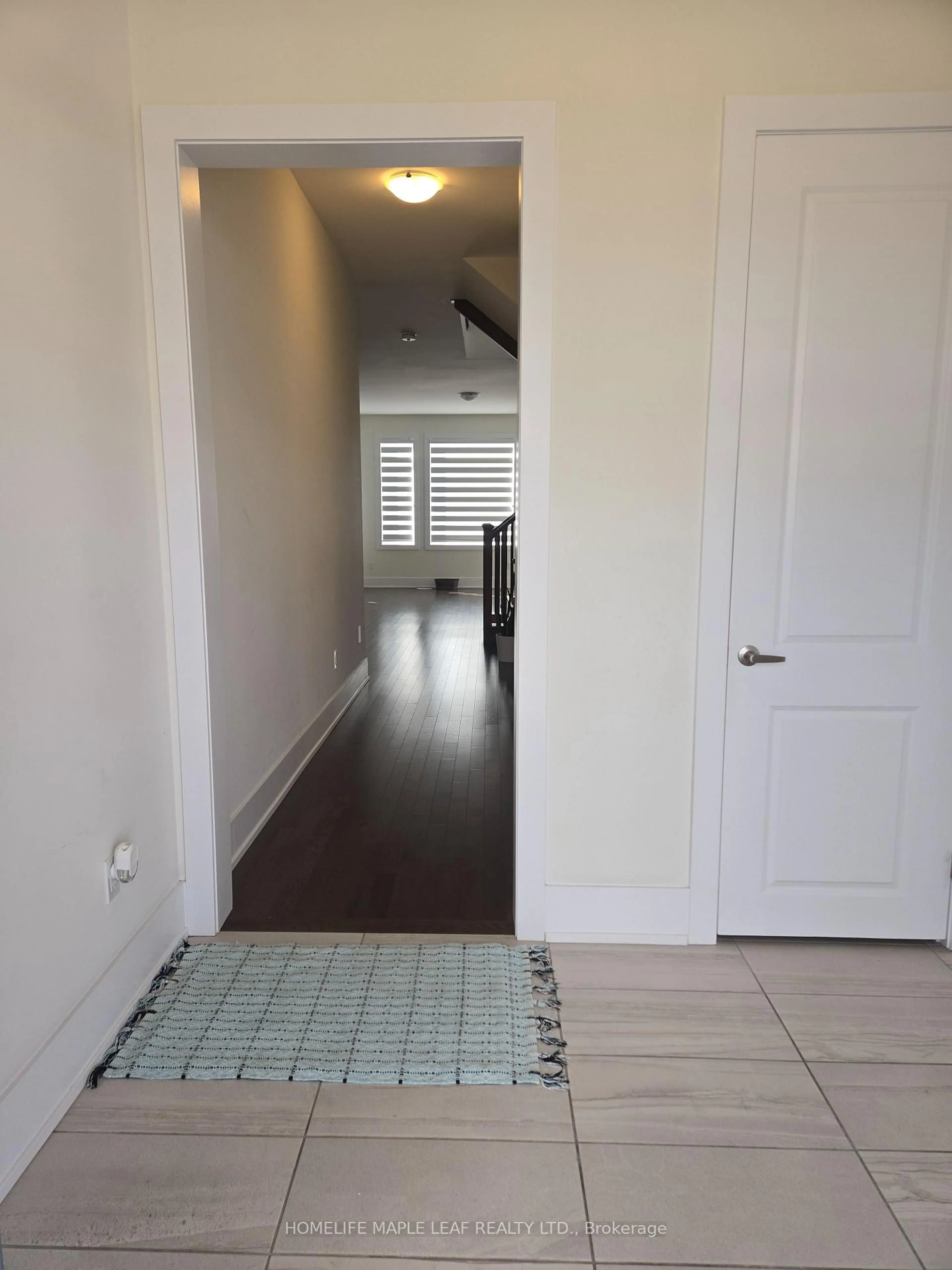 Indoor entryway for 20 Spinland St, Caledon Ontario L2C 4K4