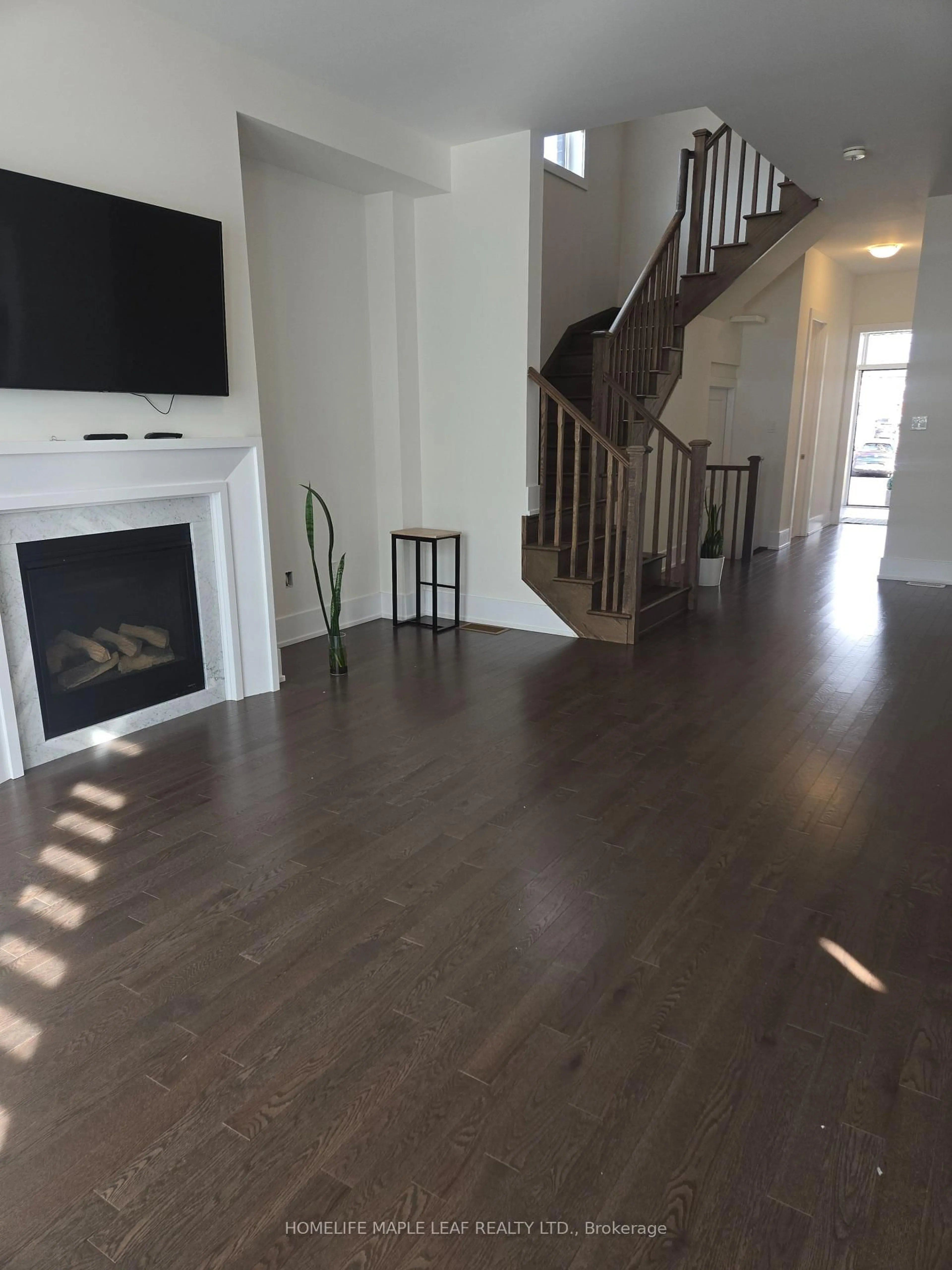 A pic of a room for 20 Spinland St, Caledon Ontario L2C 4K4