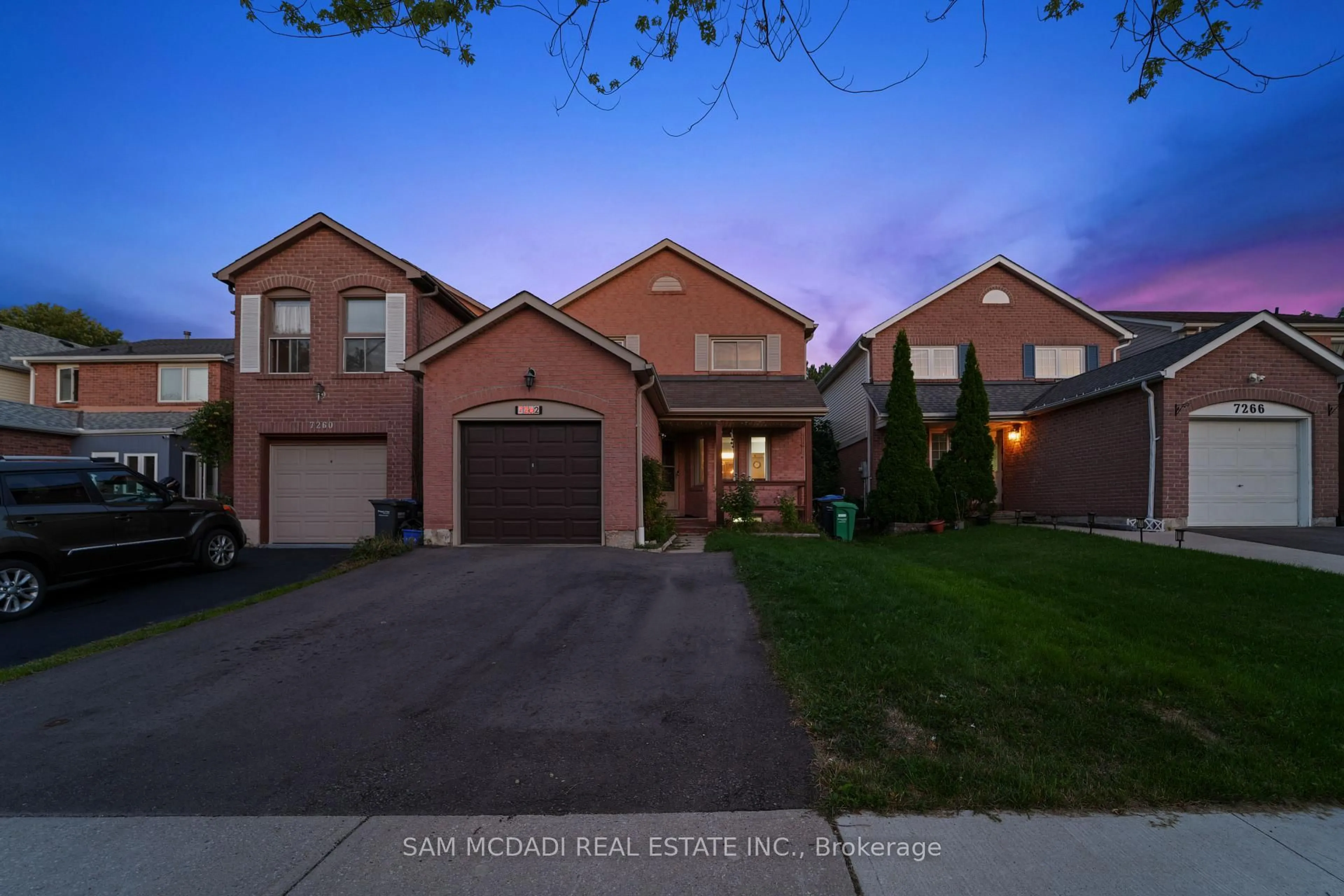 Home with brick exterior material, street for 7262 Corrine Cres, Mississauga Ontario L5N 5C1