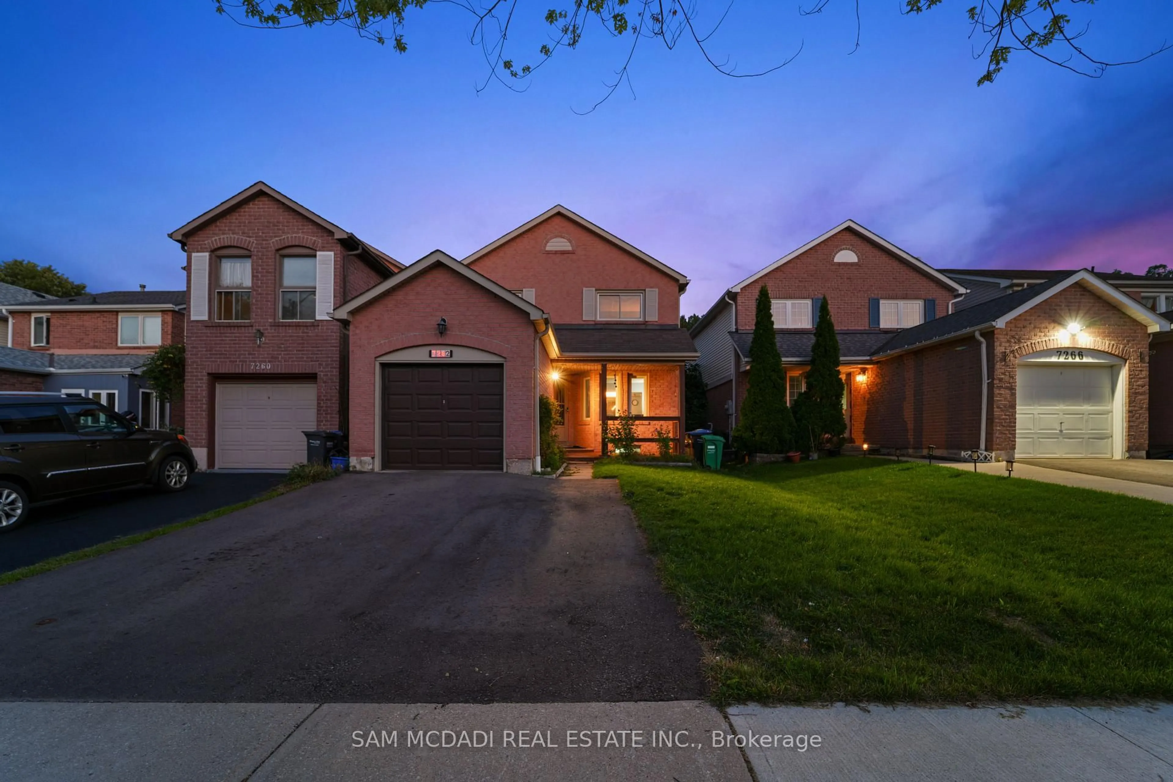 Home with brick exterior material, street for 7262 Corrine Cres, Mississauga Ontario L5N 5C1