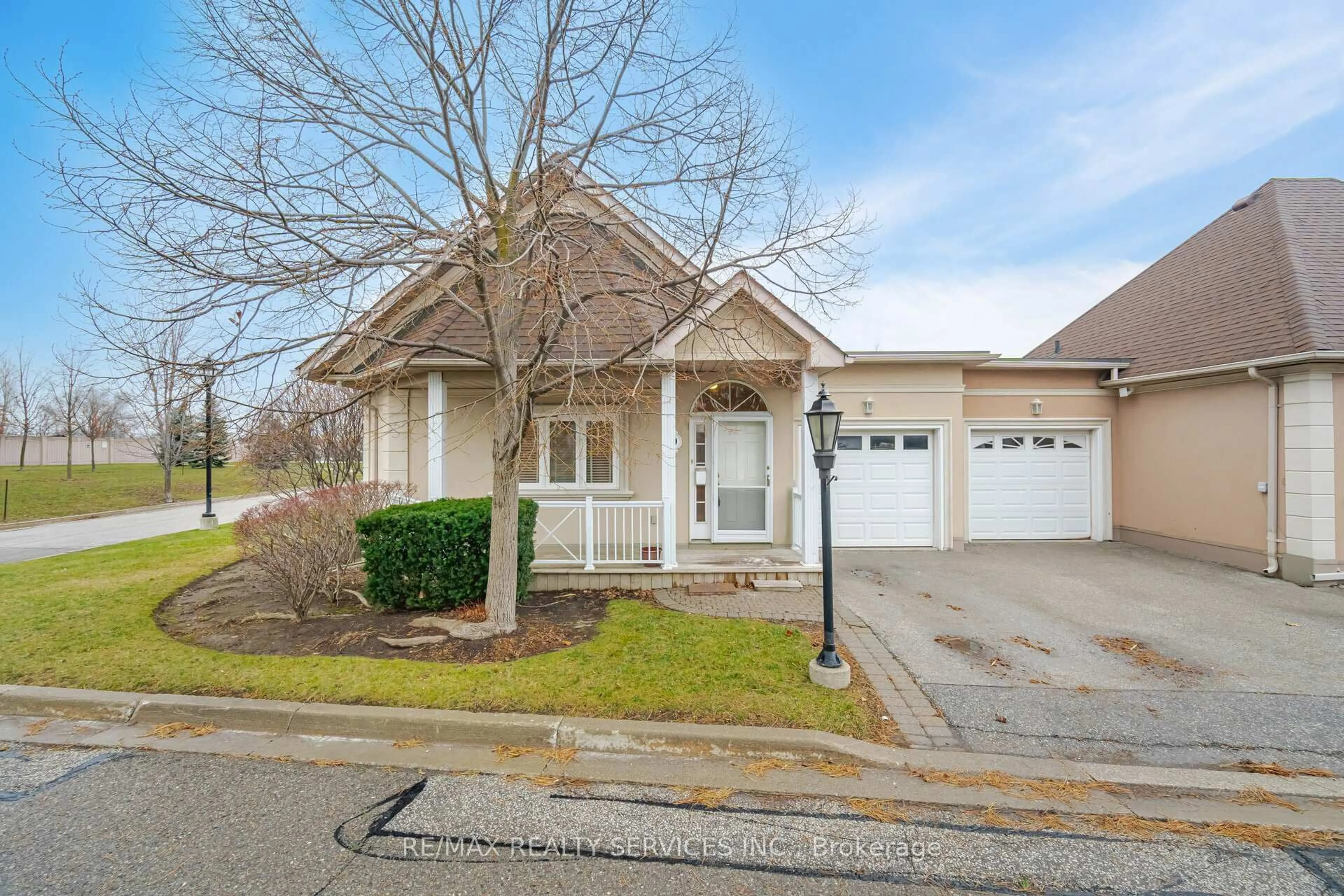 Home with brick exterior material, street for 9 Ferndown Cres, Brampton Ontario L6P 1C3