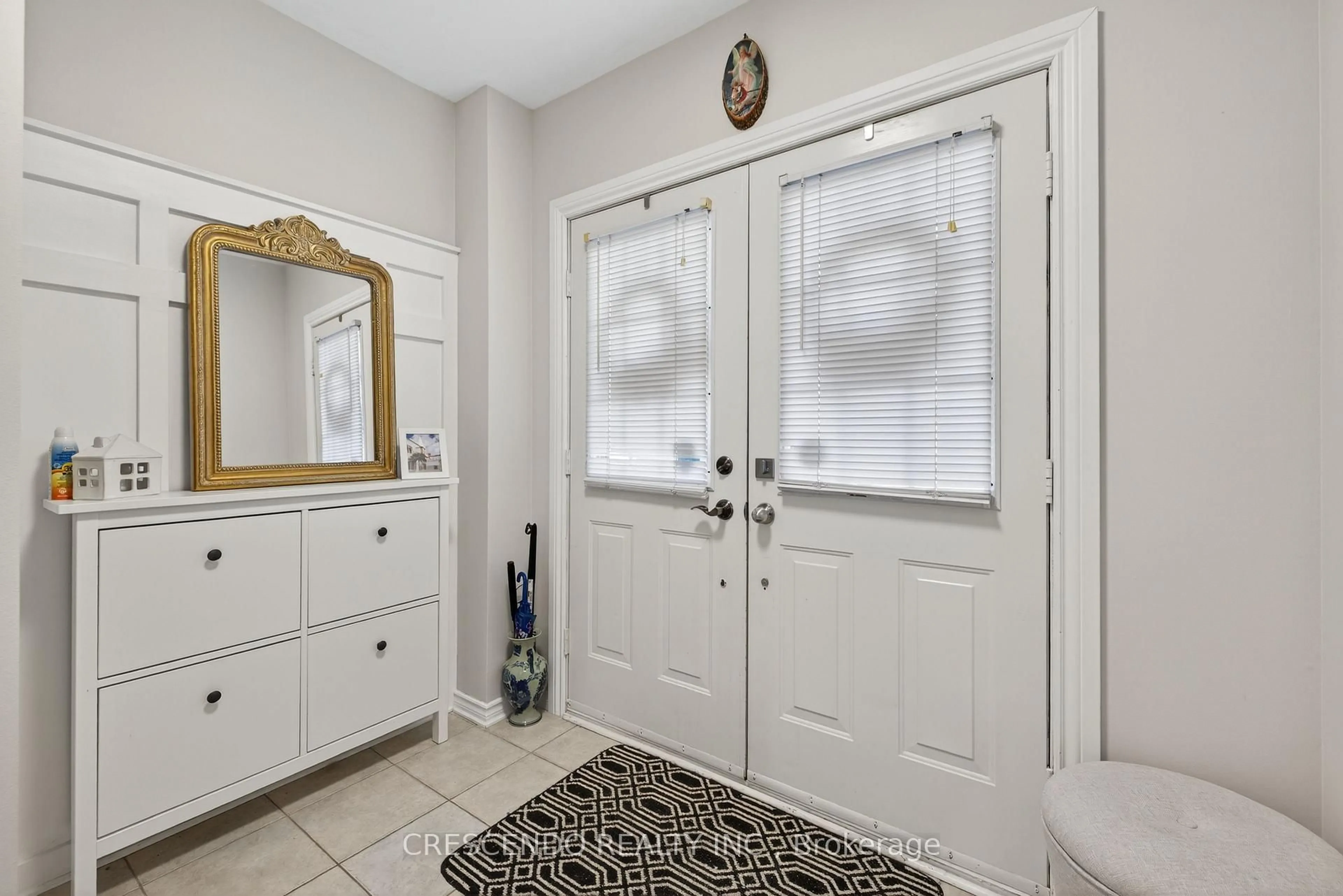 Indoor entryway for 47 Frank Johnston Rd, Caledon Ontario L7E 2L5