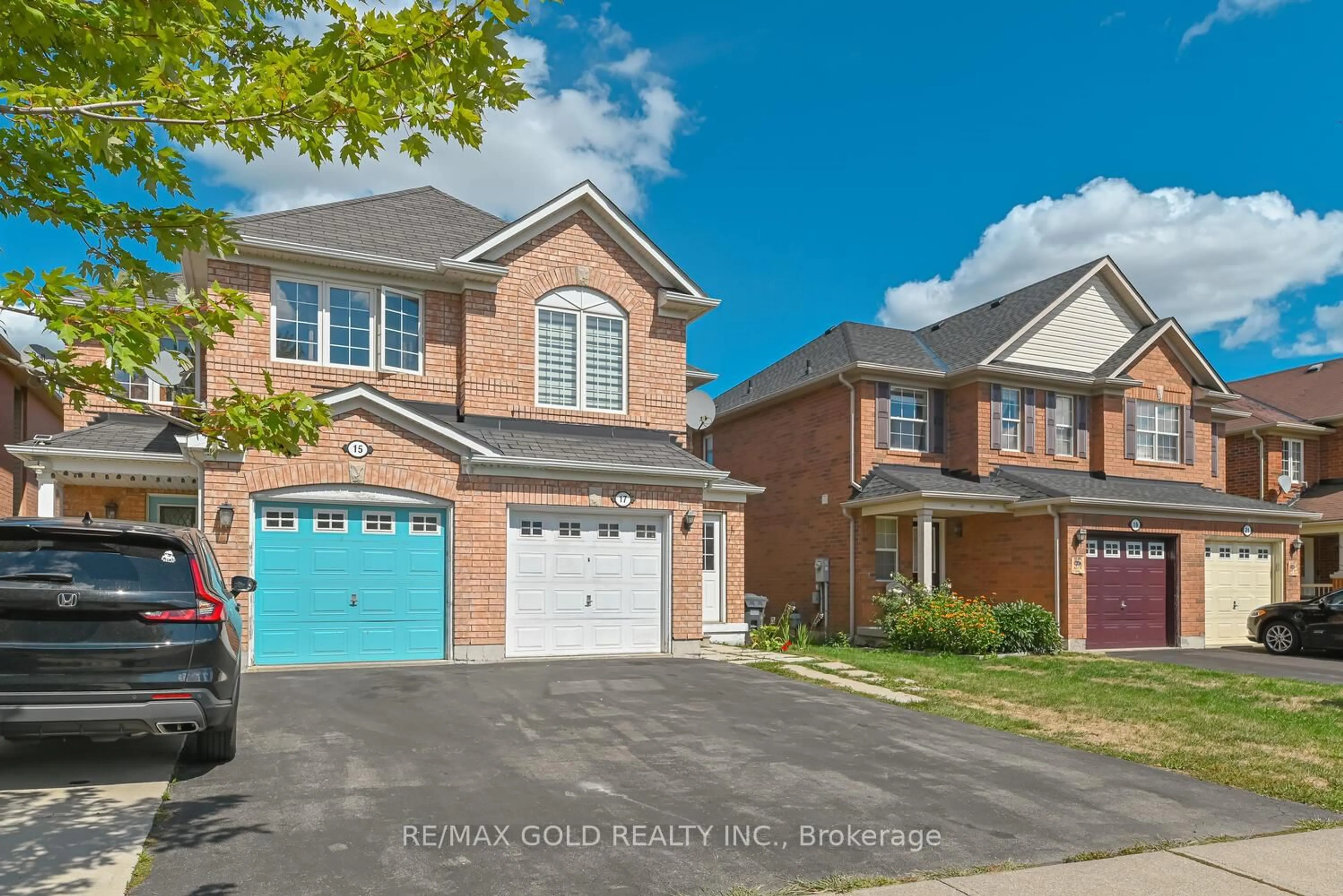 Home with brick exterior material, street for 17 Levida St, Brampton Ontario L6P 2Y6