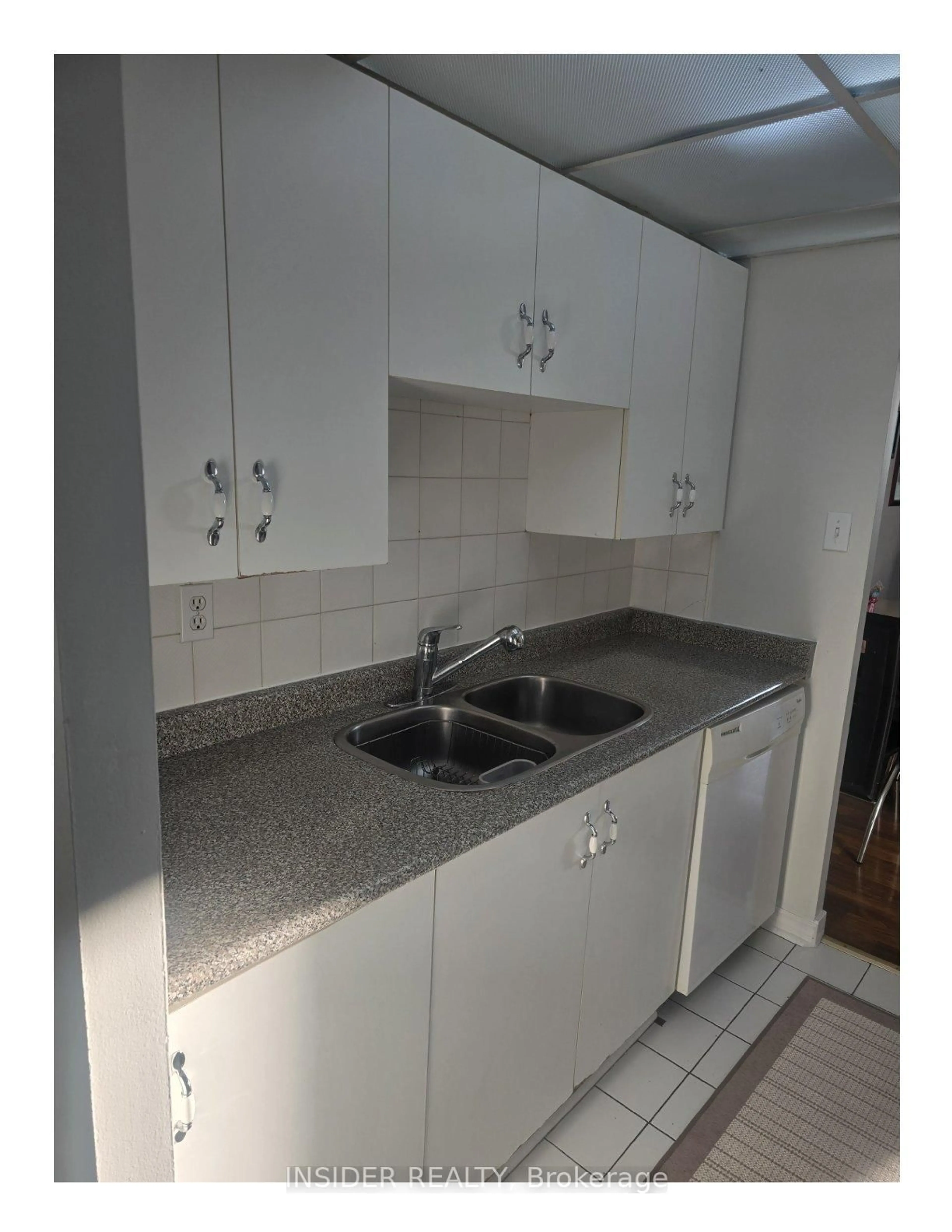 Standard kitchen, unknown for 4 Lisa St #209, Brampton Ontario L6T 4B6