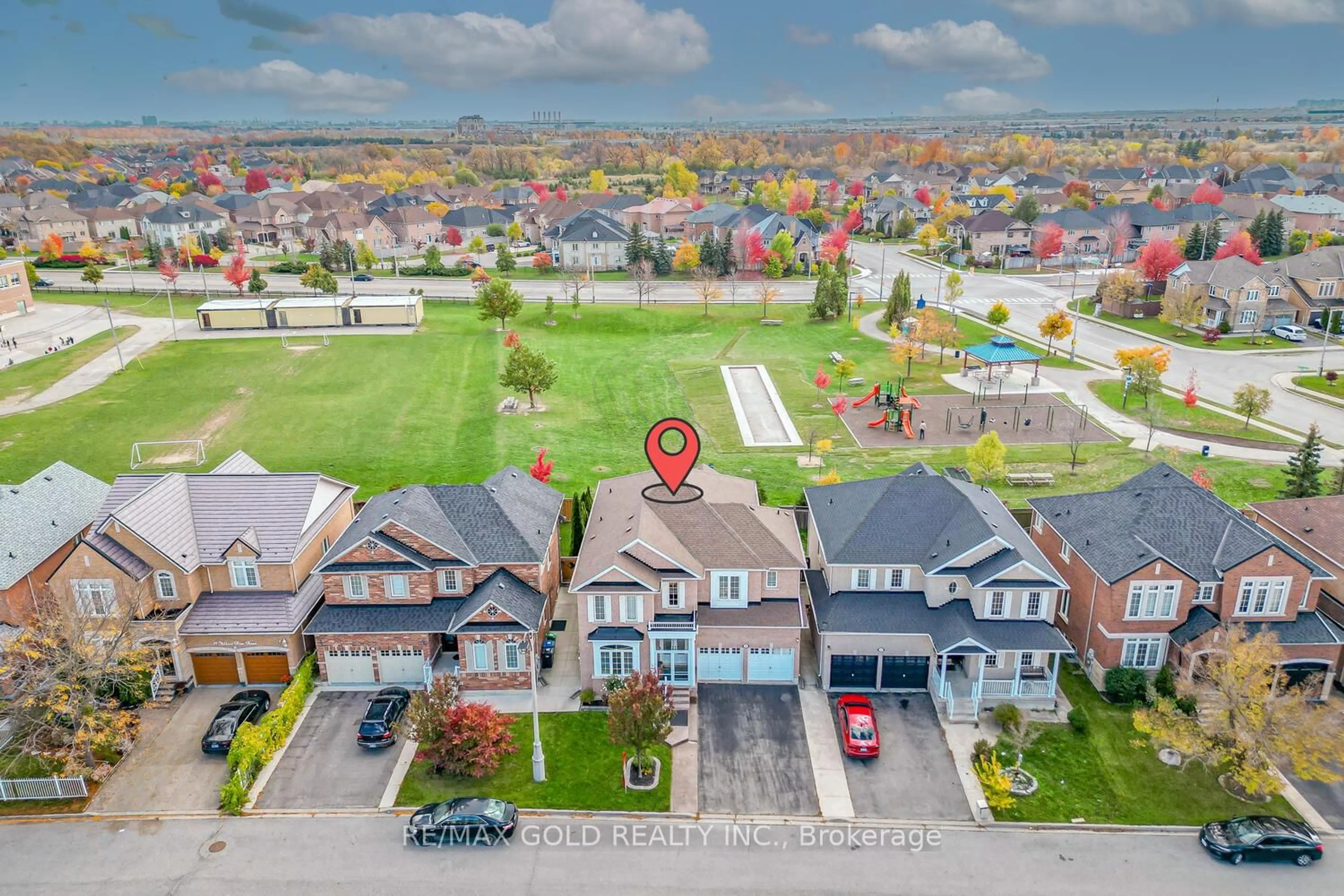 A pic from outside/outdoor area/front of a property/back of a property/a pic from drone, street for 23 Yellow Pine Rd, Brampton Ontario L6P 2E4