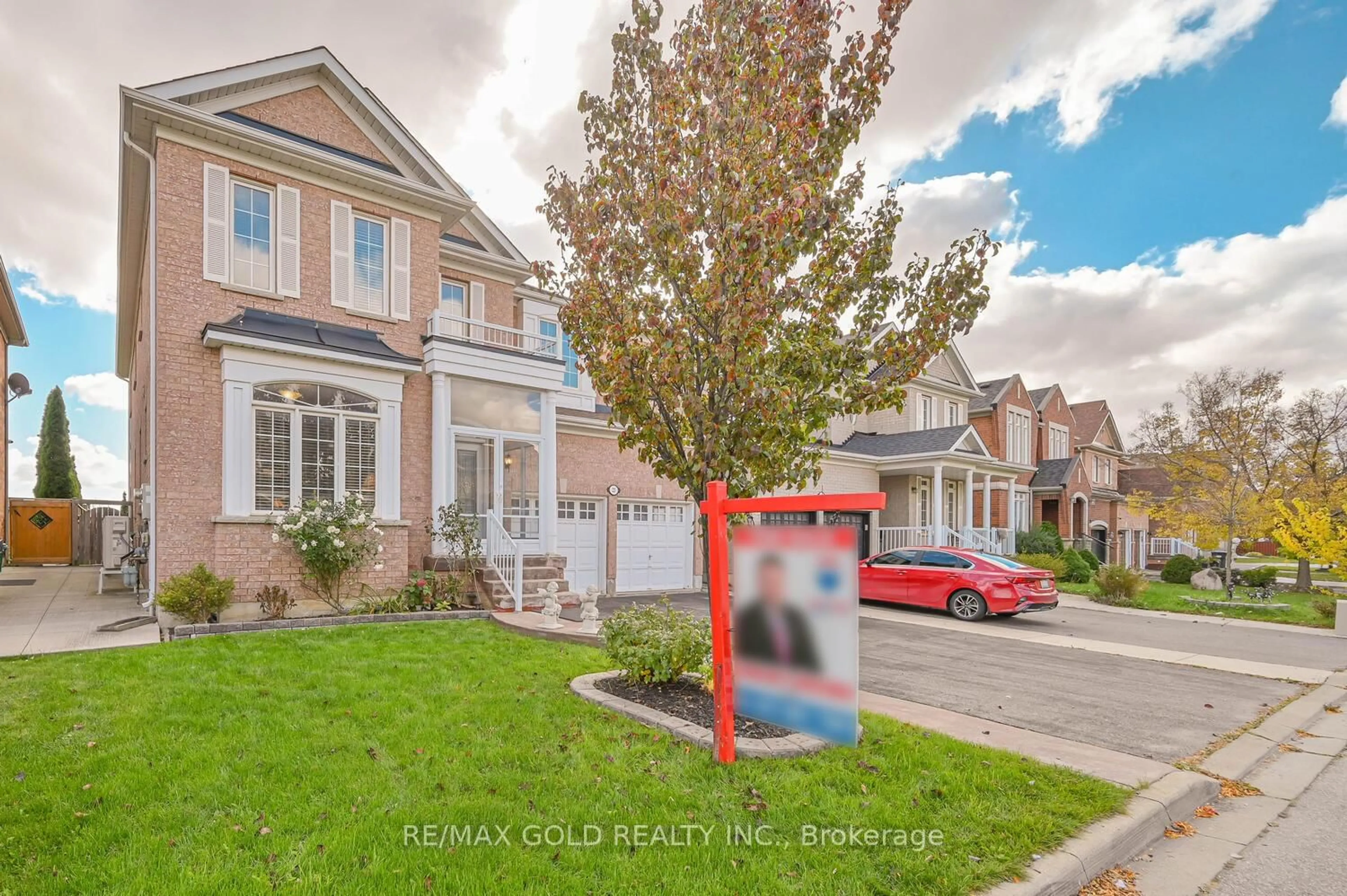 Unknown for 23 Yellow Pine Rd, Brampton Ontario L6P 2E4