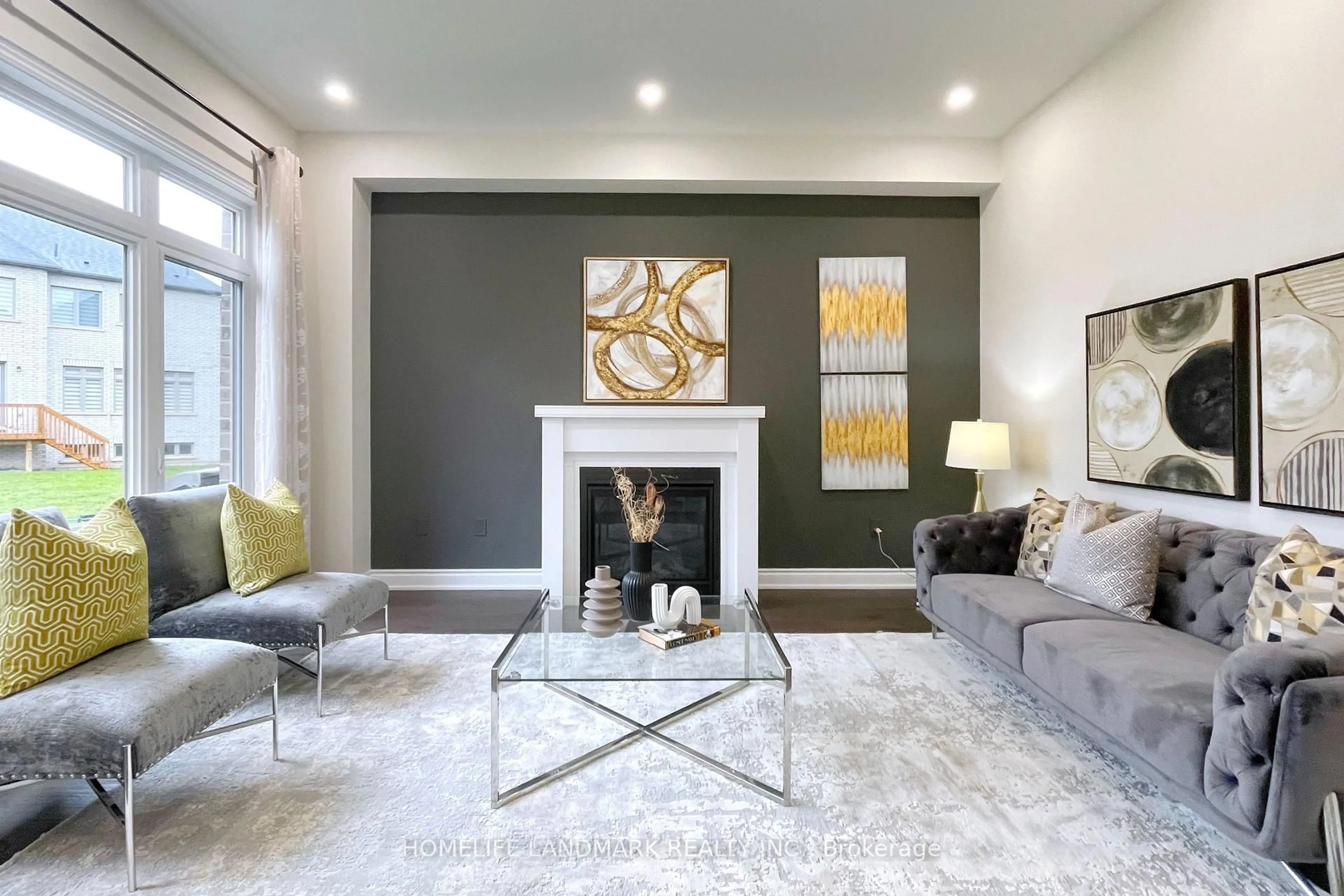 Living room with furniture, unknown for 3404 Mosley Gate, Oakville Ontario L6H 0Z1