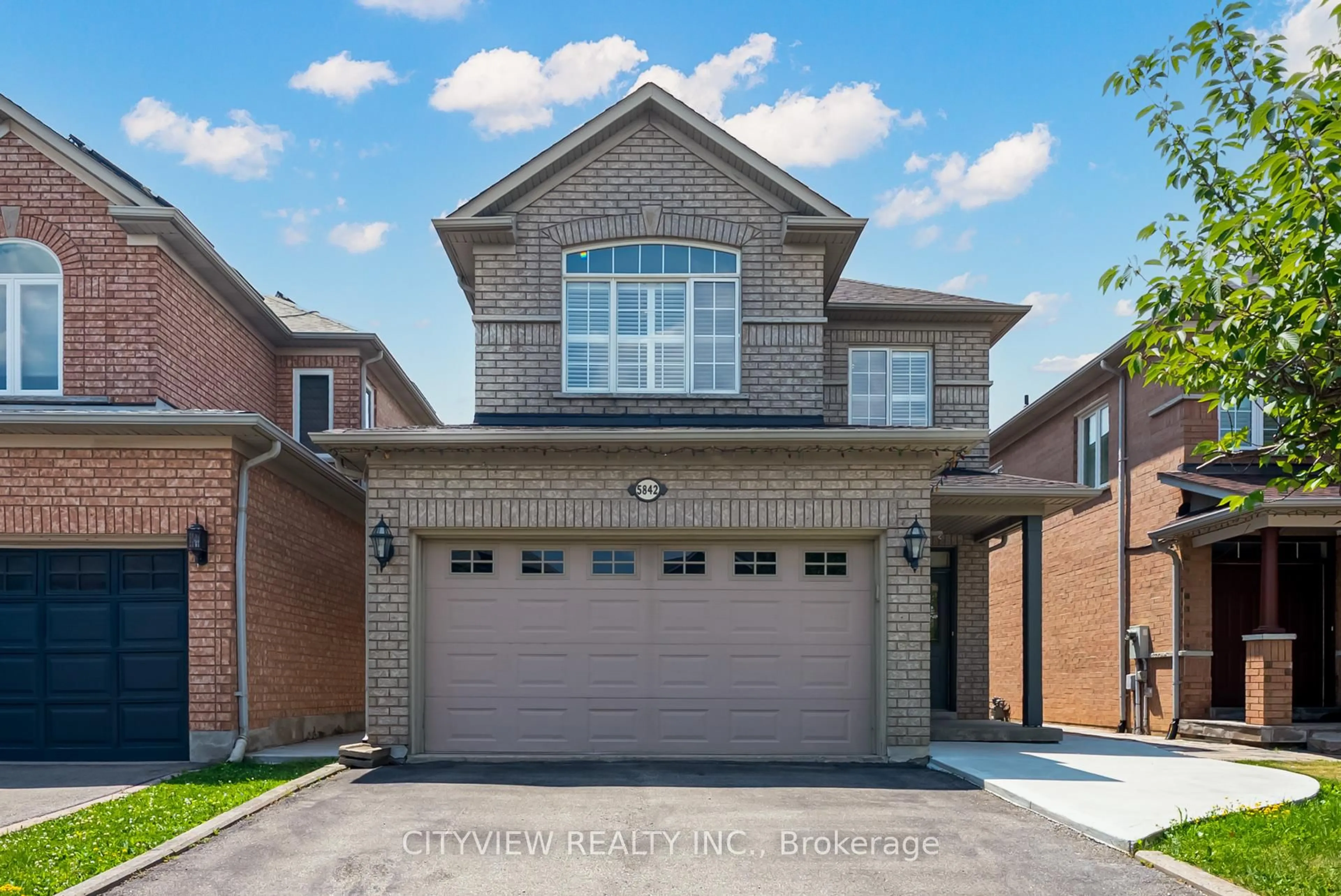 Home with brick exterior material, street for 5842 Terrapark Tr, Mississauga Ontario L5M 6S1