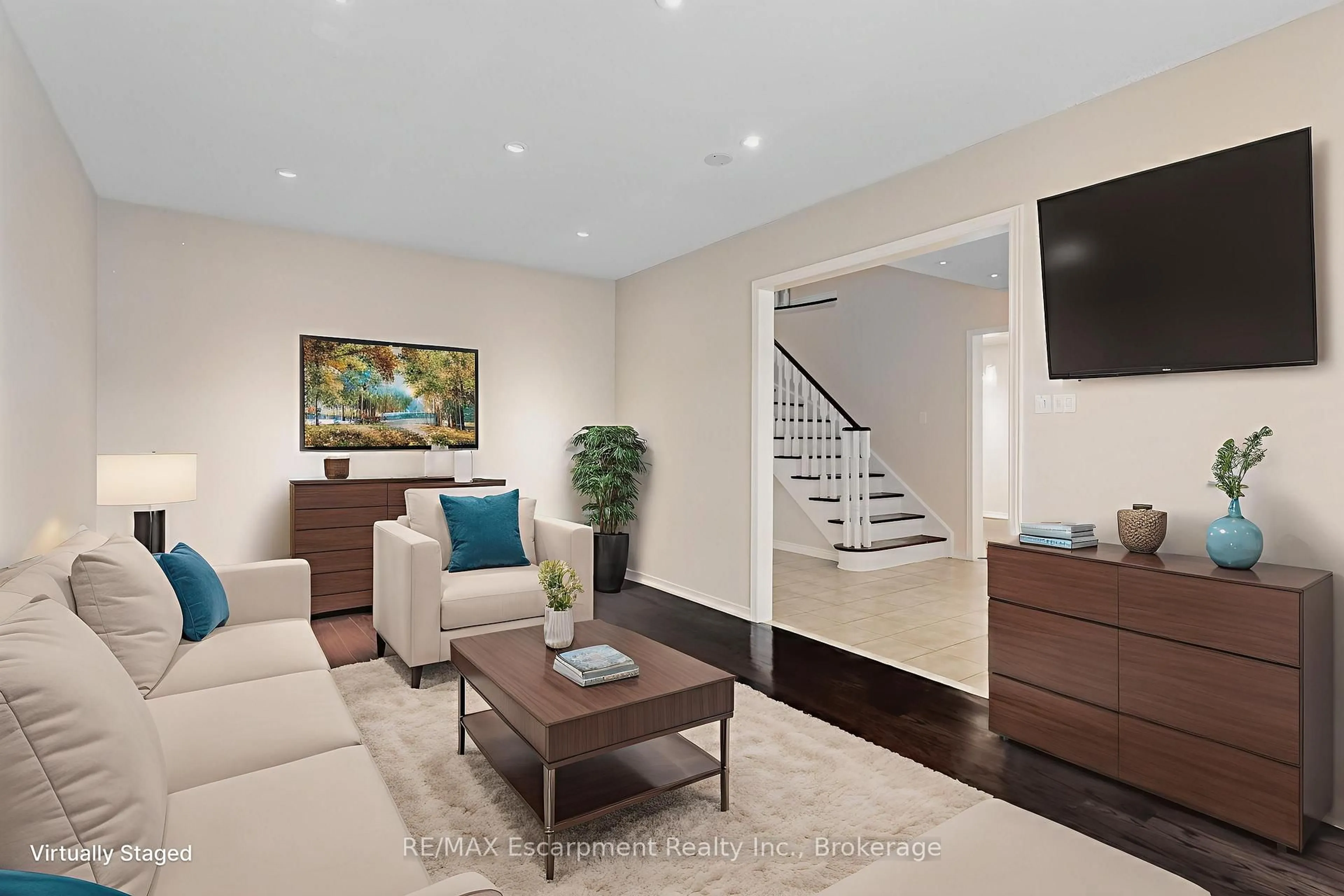 Living room with furniture, unknown for 46 Arborwood Dr, Toronto Ontario M9W 6W3