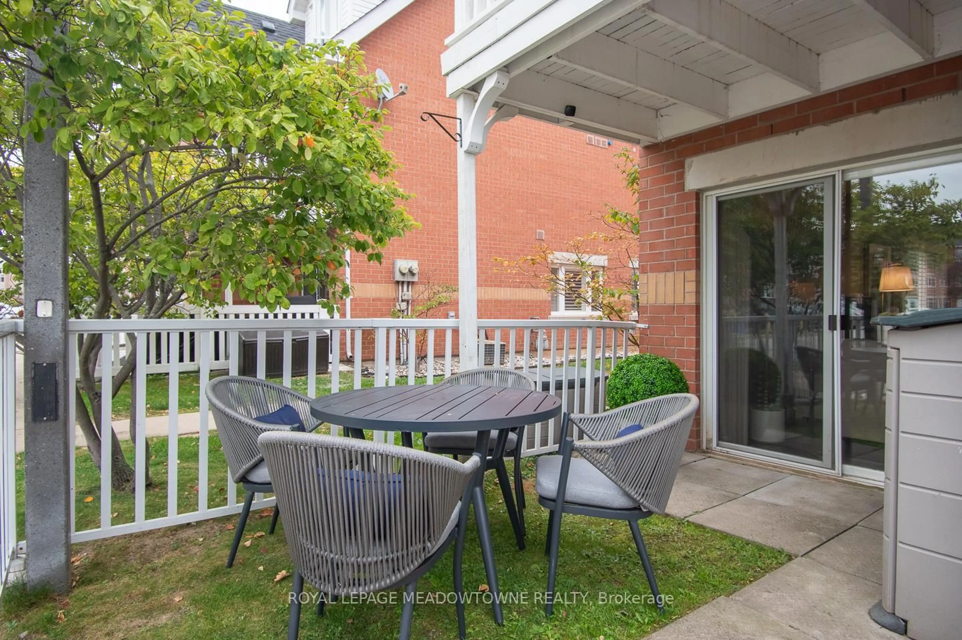 Patio, street for 1701 Lampman Ave #302, Burlington Ontario L7L 6R7