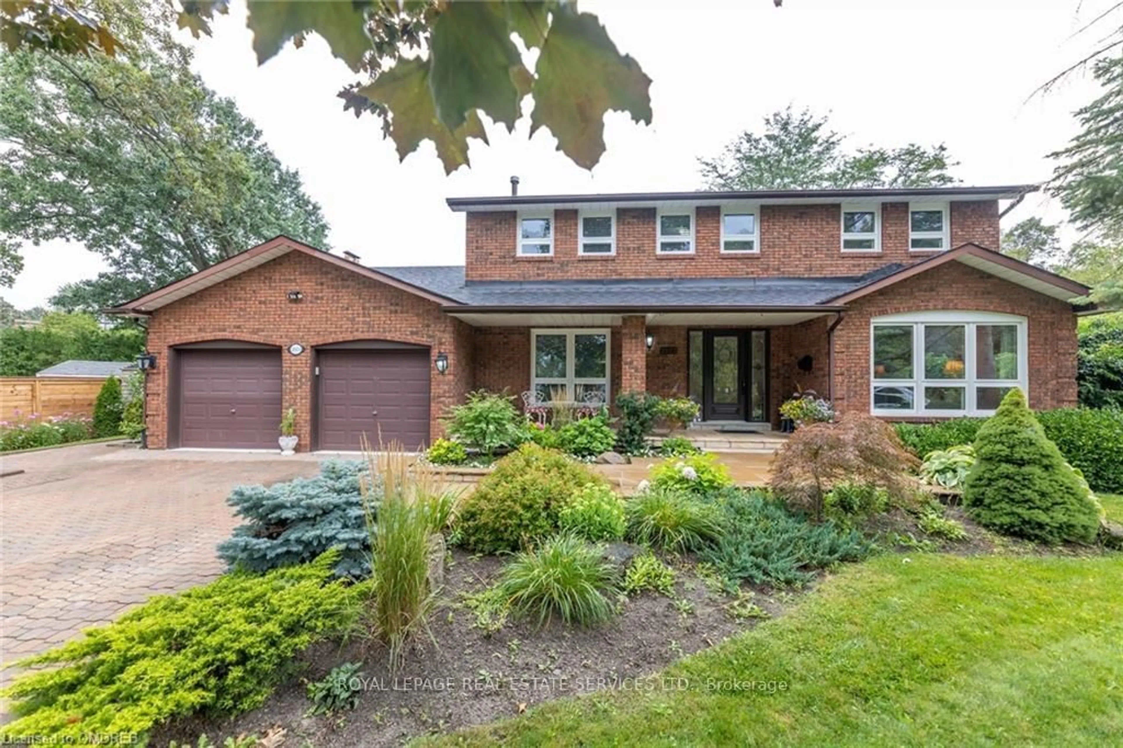 Home with brick exterior material, street for 2123 Kawartha Cres, Mississauga Ontario L5H 3P8
