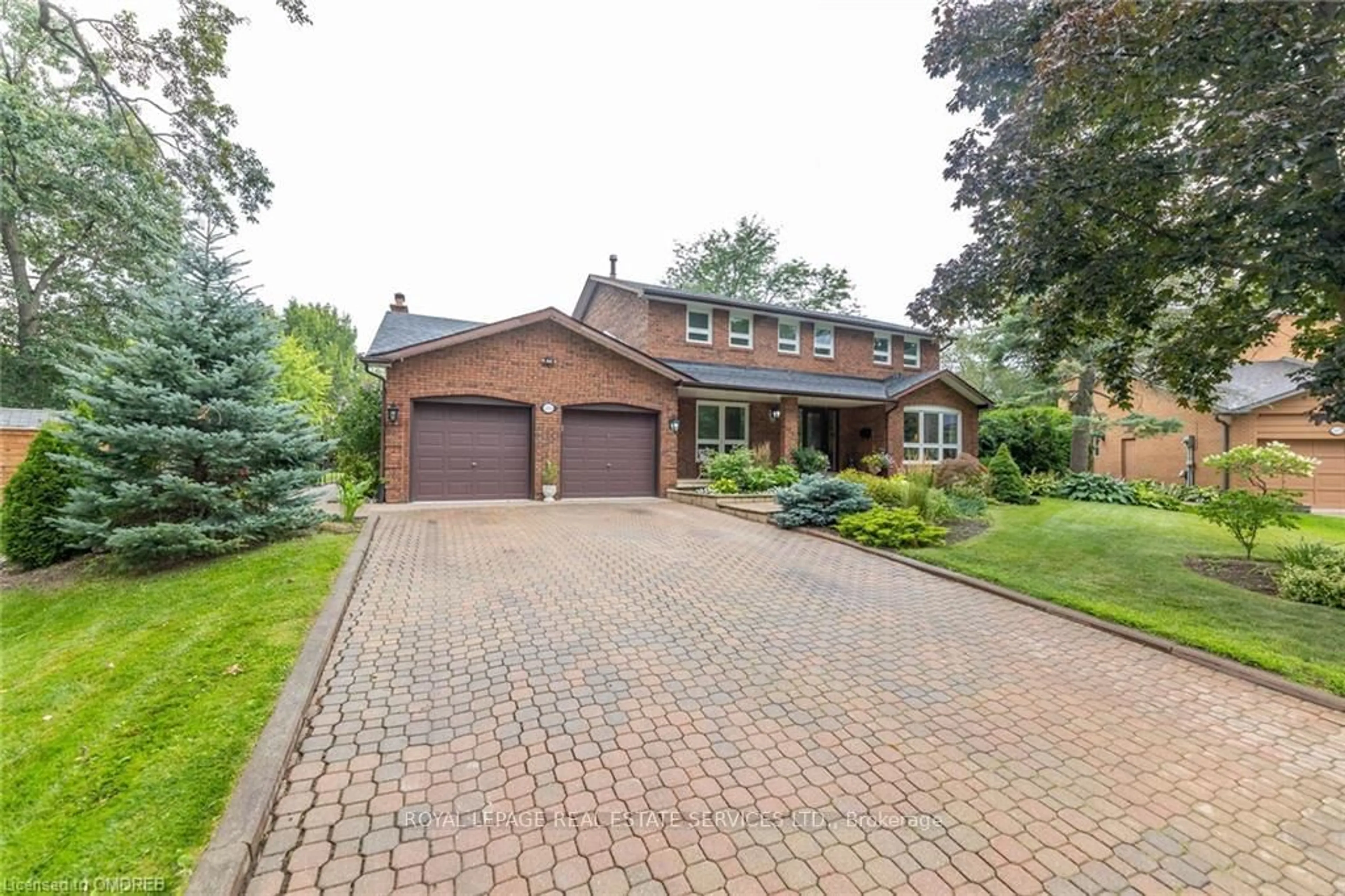 Home with brick exterior material, street for 2123 Kawartha Cres, Mississauga Ontario L5H 3P8
