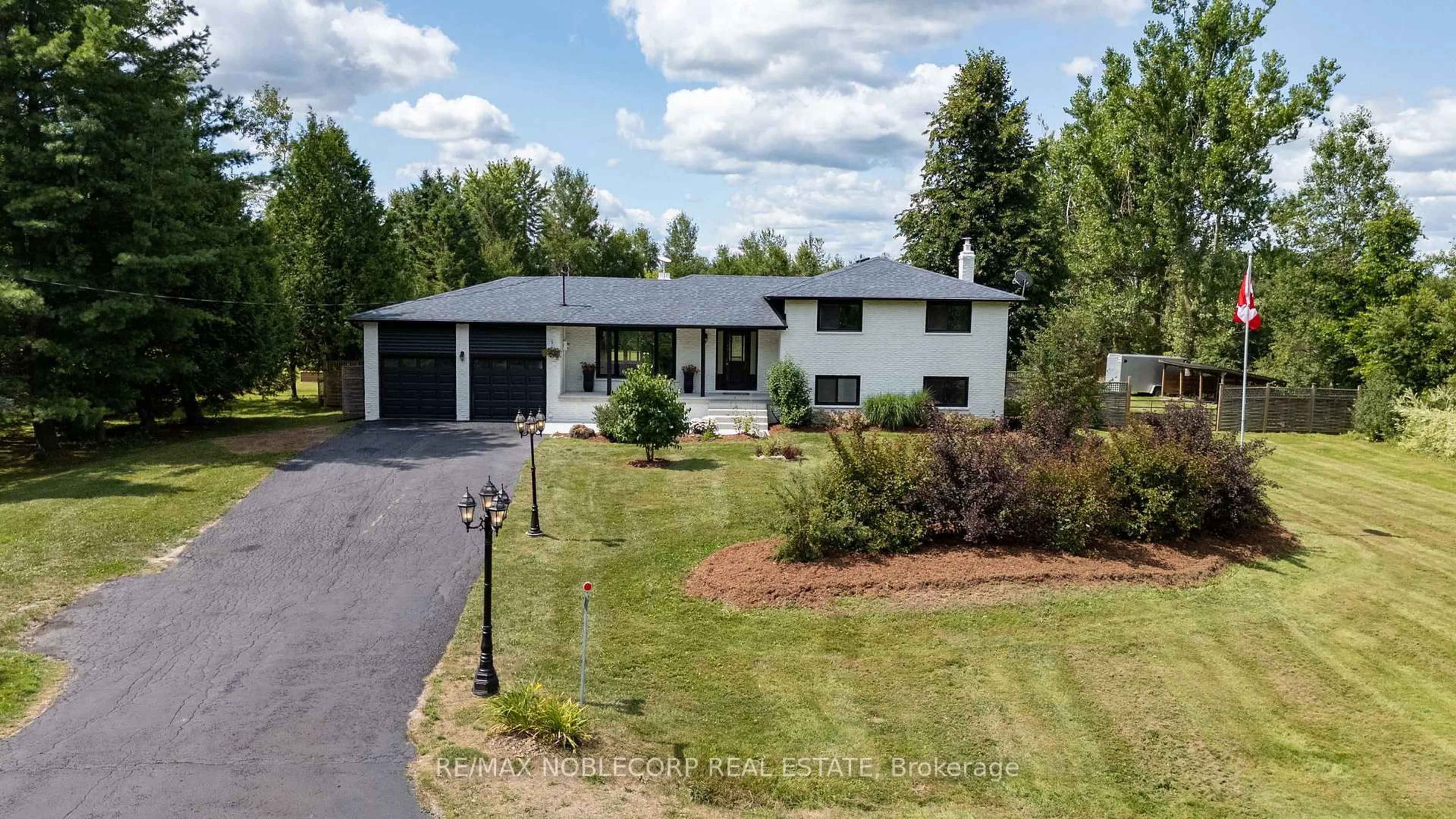 A pic from outside/outdoor area/front of a property/back of a property/a pic from drone, unknown for 19132 St Andrews Rd, Caledon Ontario L7K 2C7