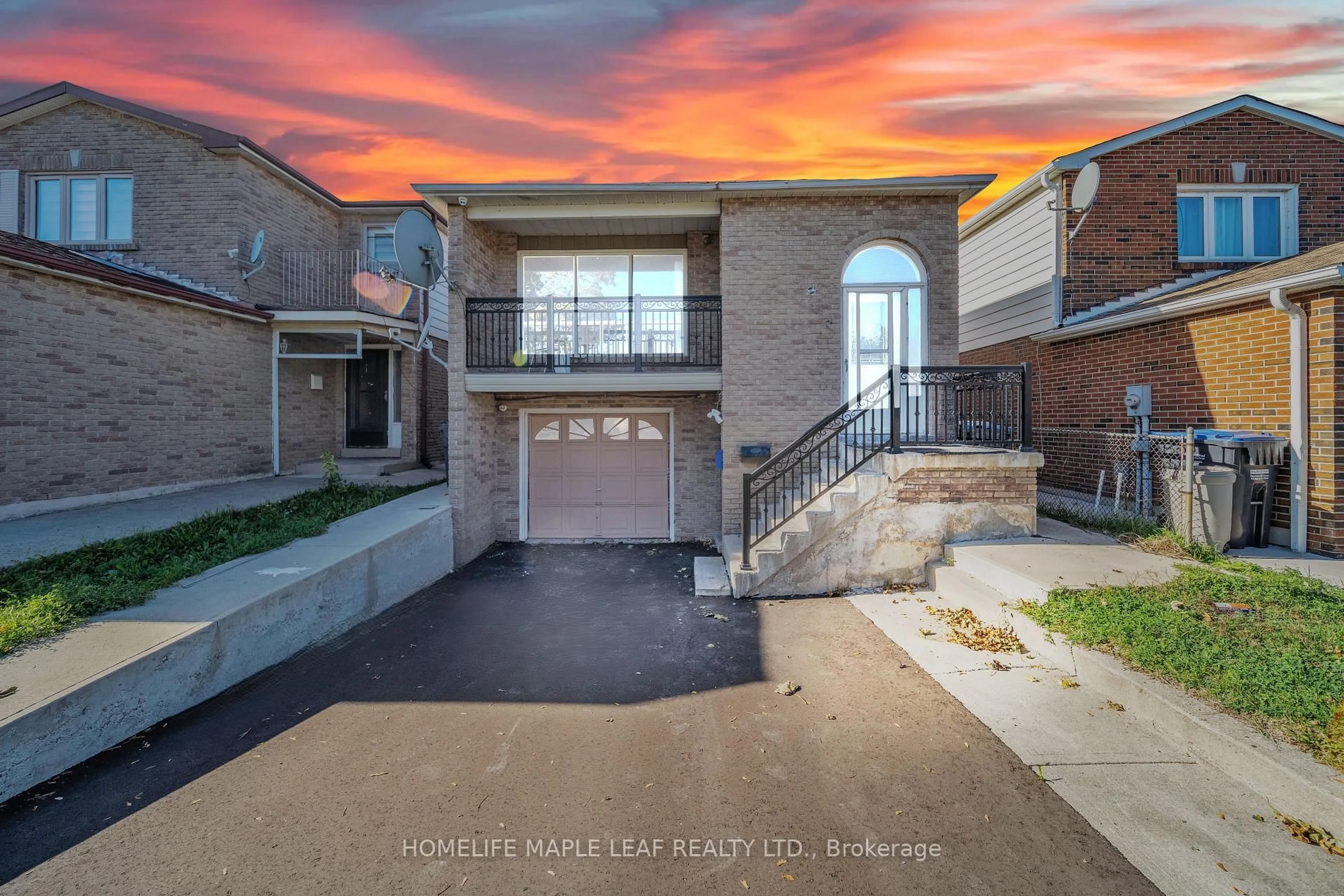 Unknown for 10 Pickard Lane, Brampton Ontario L6Y 2M5