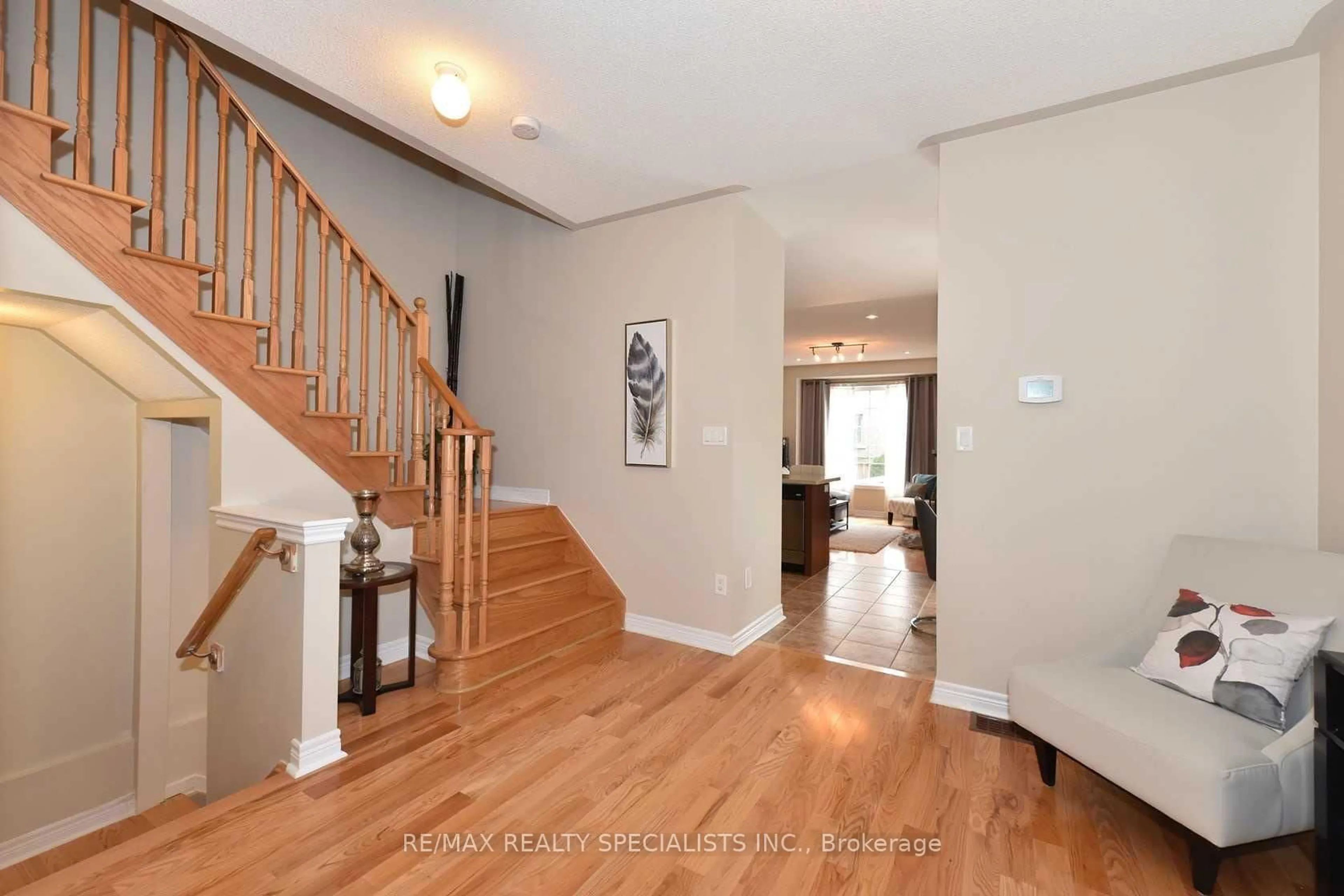 Indoor entryway for 5505 Fudge Terr, Mississauga Ontario L5M 0M9