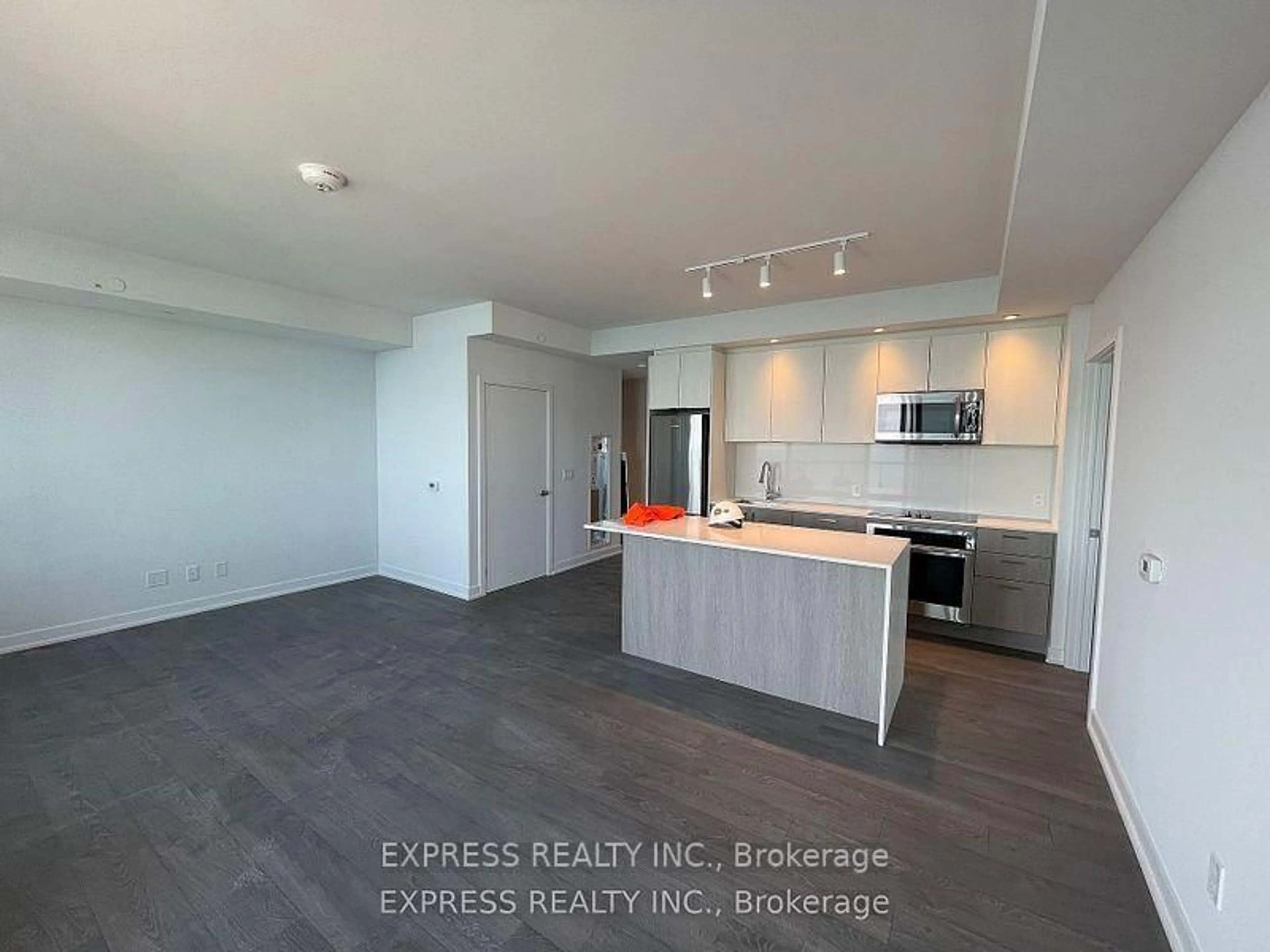 Open concept kitchen, unknown for 1926 Lake Shore Blvd #2807, Toronto Ontario M6S 0B1