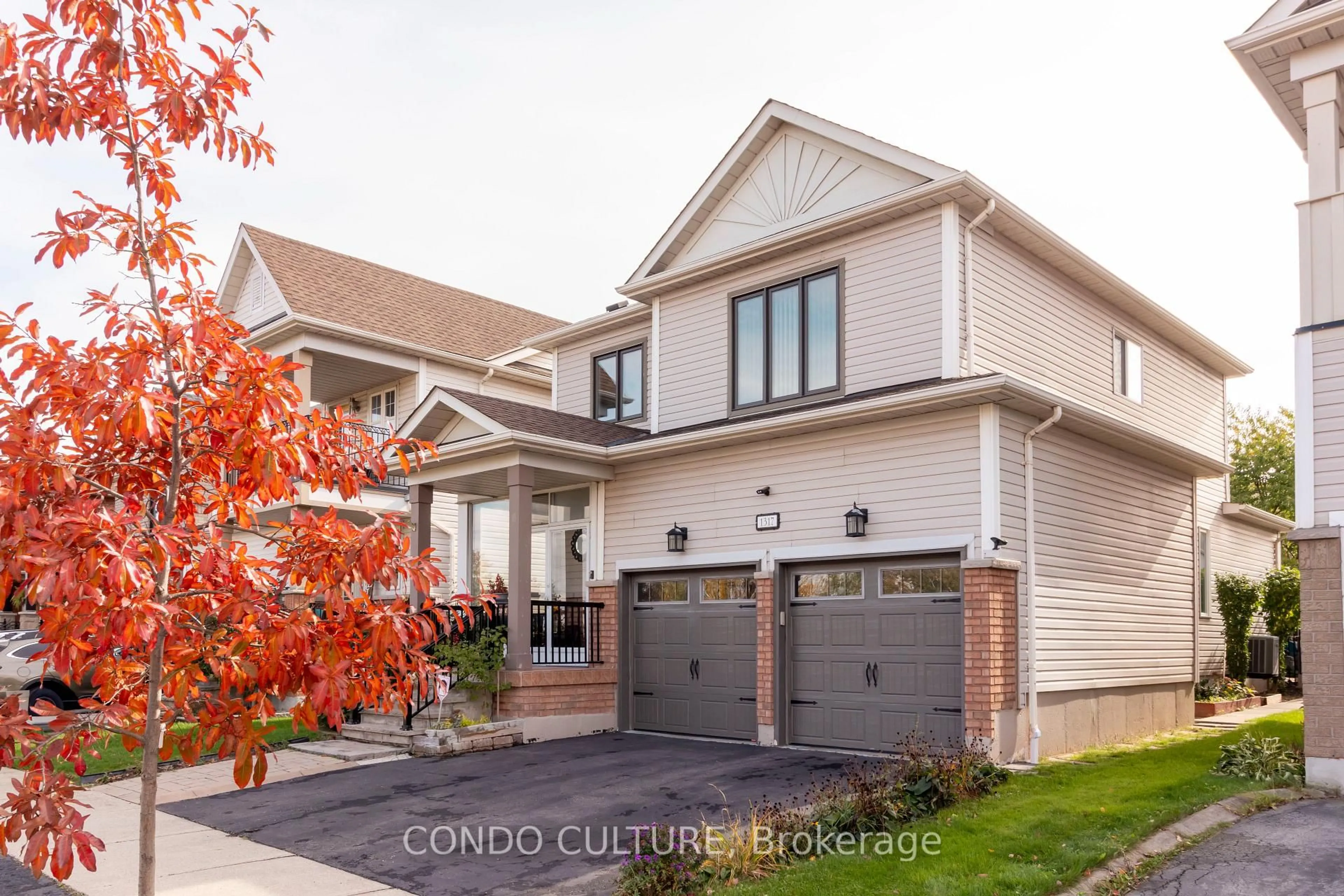 Home with vinyl exterior material, street for 1317 Roper Dr, Milton Ontario L9T 6E5