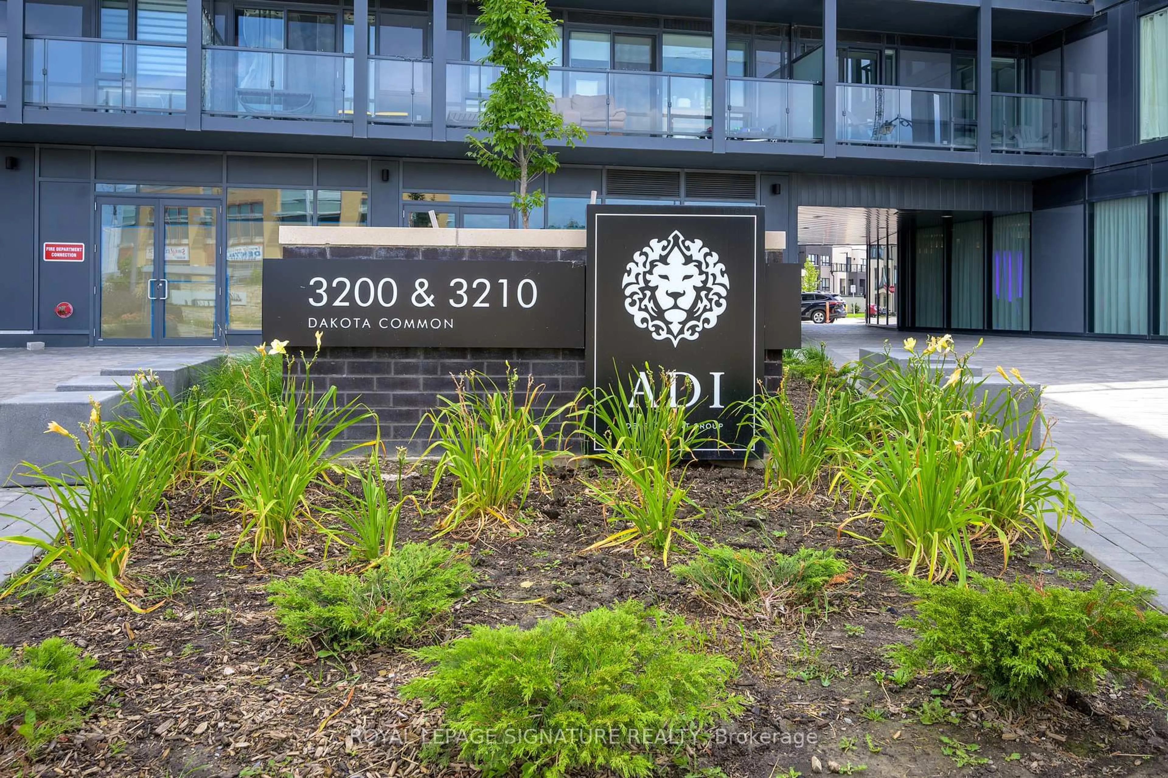 Unknown for 3210 Dakota Common #A418, Burlington Ontario L7M 2A8