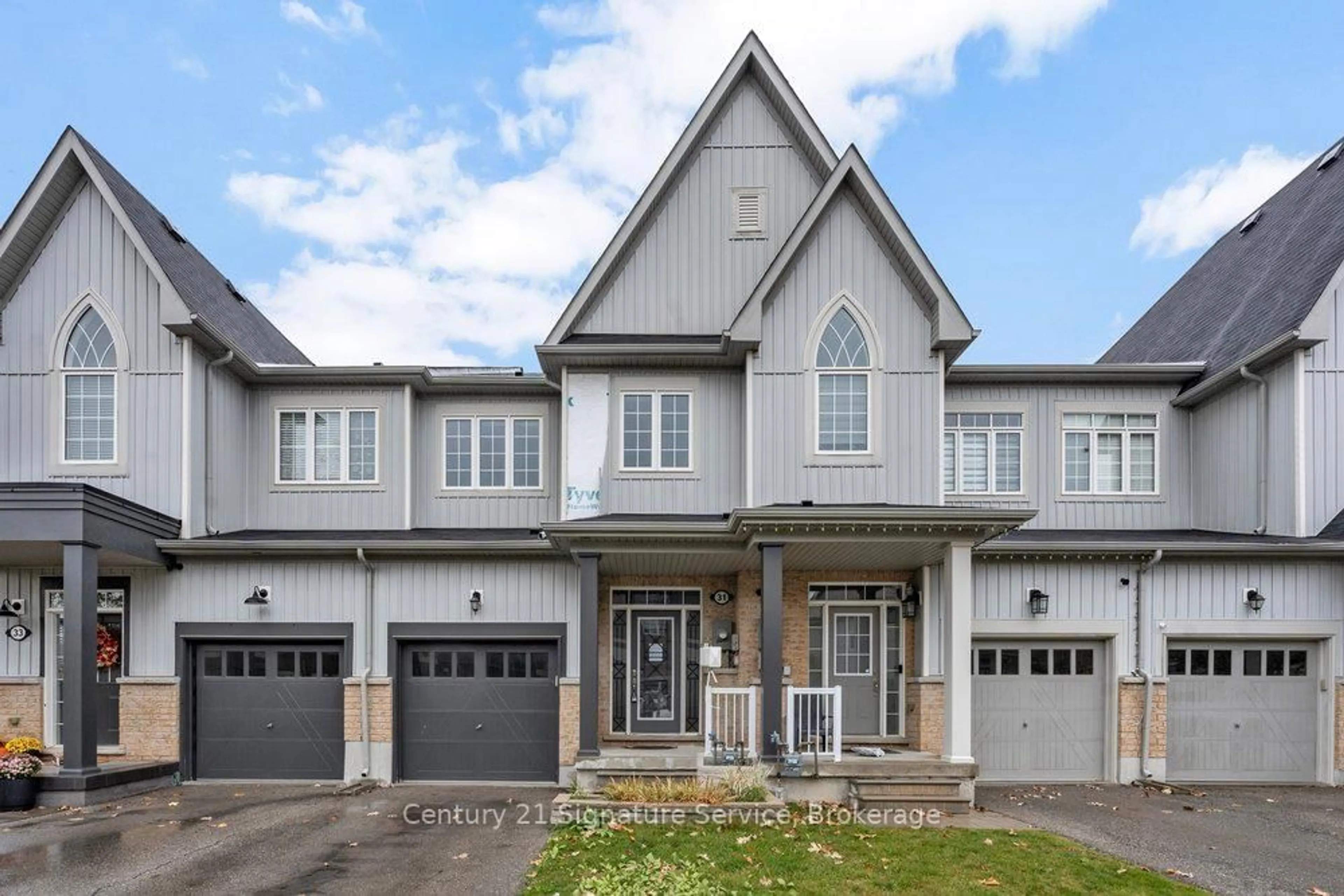 Home with brick exterior material, street for 31 Porter Dr, Orangeville Ontario L9W 6Z5