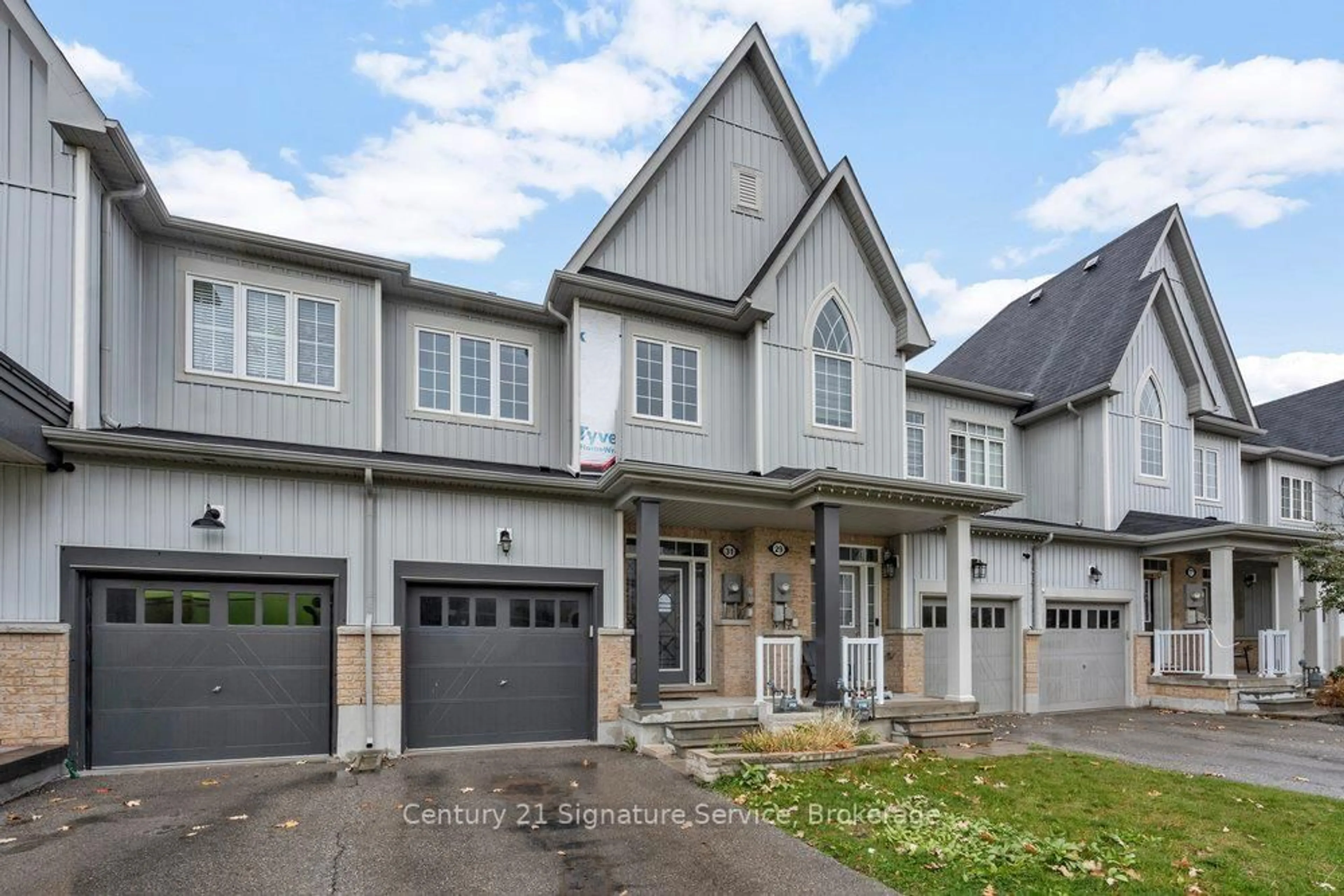 Home with brick exterior material, street for 31 Porter Dr, Orangeville Ontario L9W 6Z5