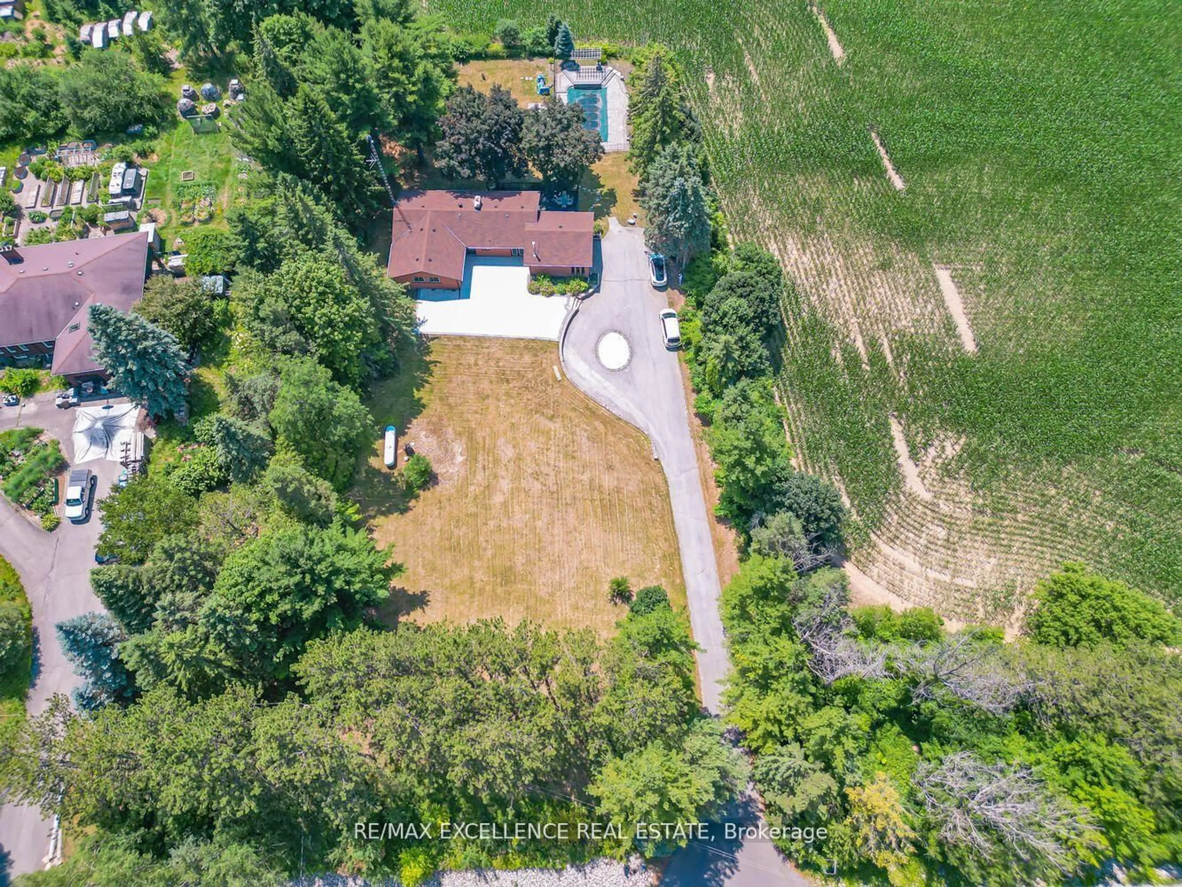 A pic from outside/outdoor area/front of a property/back of a property/a pic from drone, street for 14812 Centreville Creek Rd, Caledon Ontario L7C 3B1