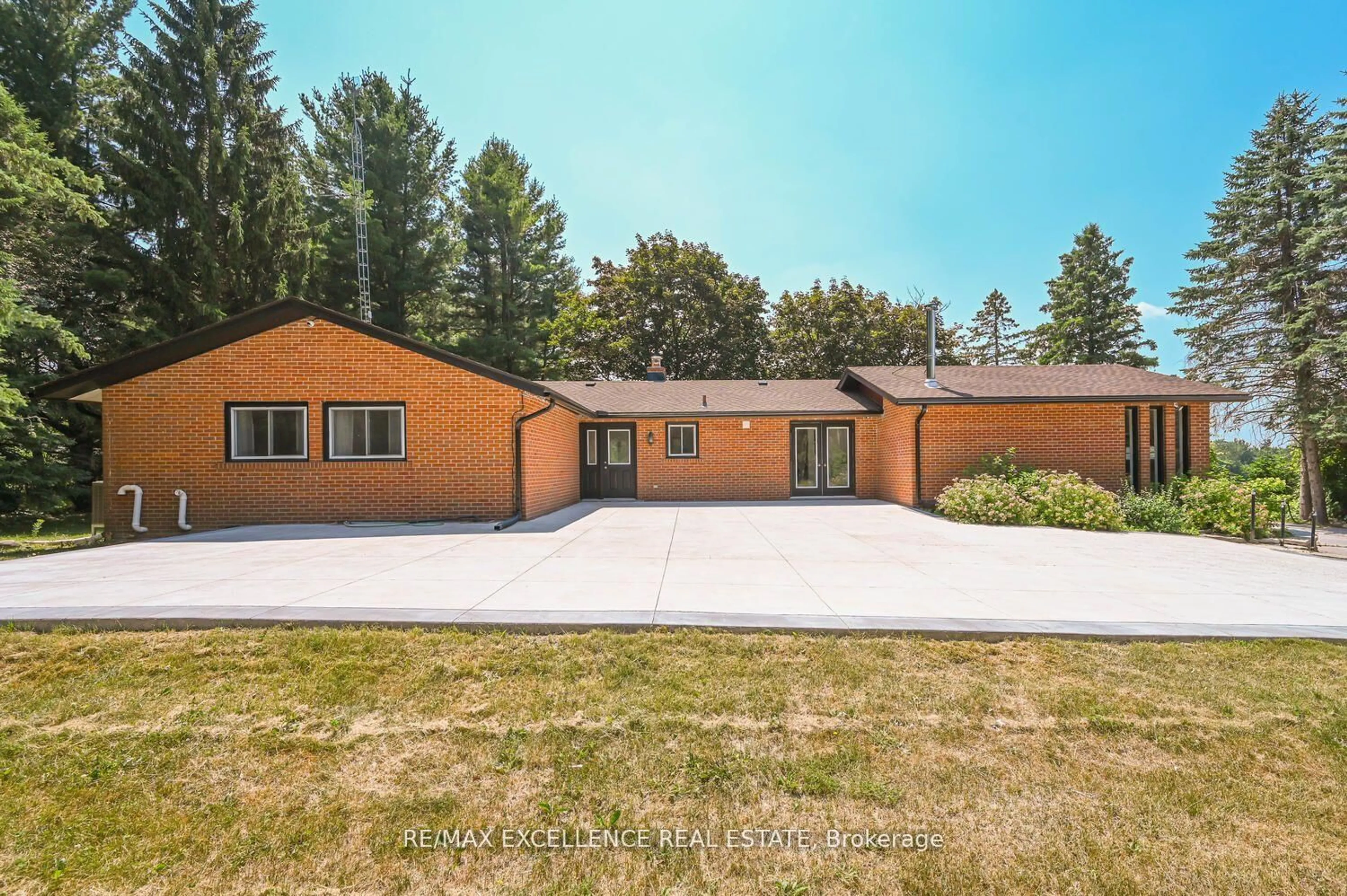 A pic from outside/outdoor area/front of a property/back of a property/a pic from drone, unknown for 14812 Centreville Creek Rd, Caledon Ontario L7C 3B1