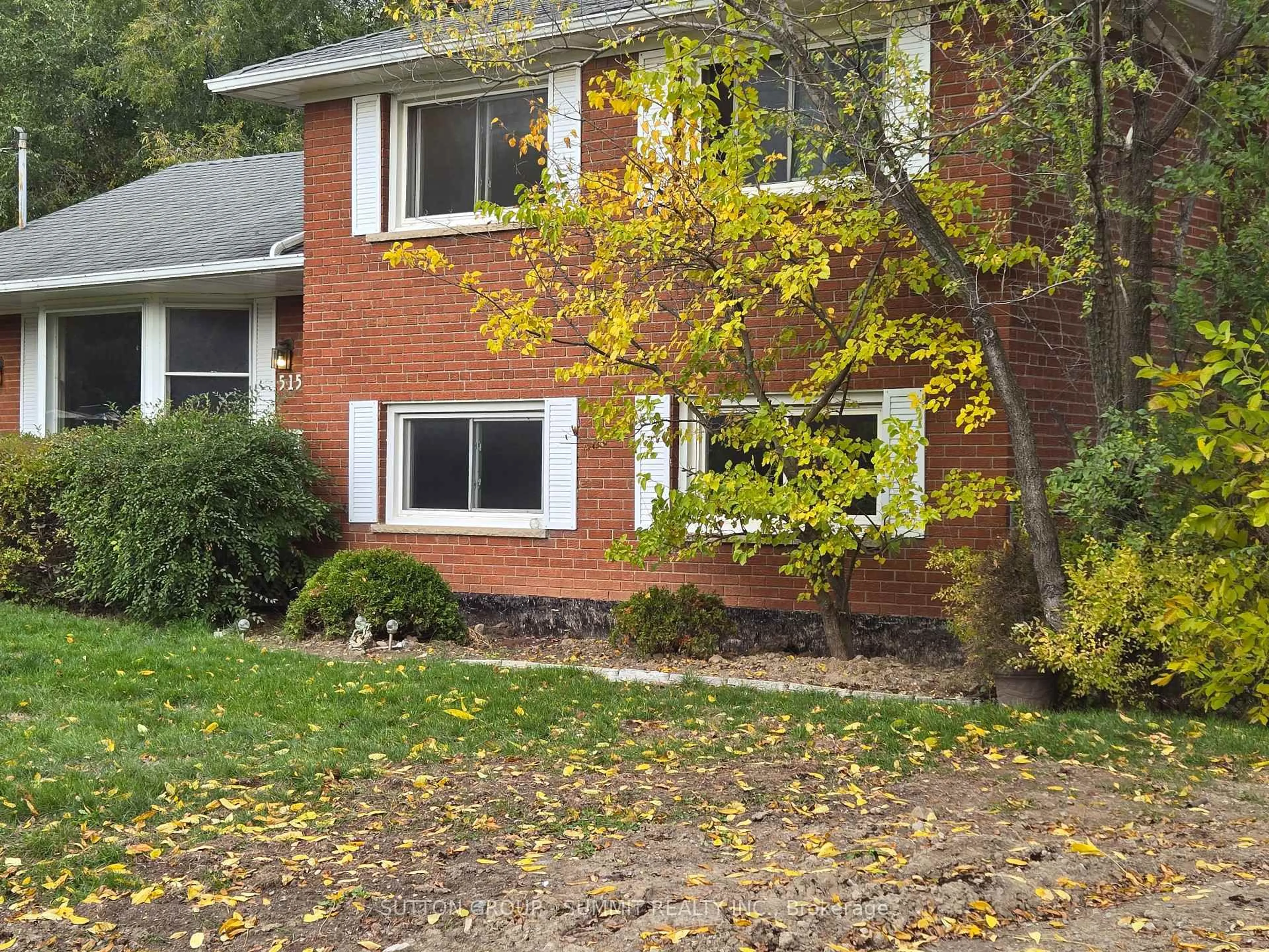 Home with brick exterior material, street for 515 Trafford Cres, Oakville Ontario L6L 3T2