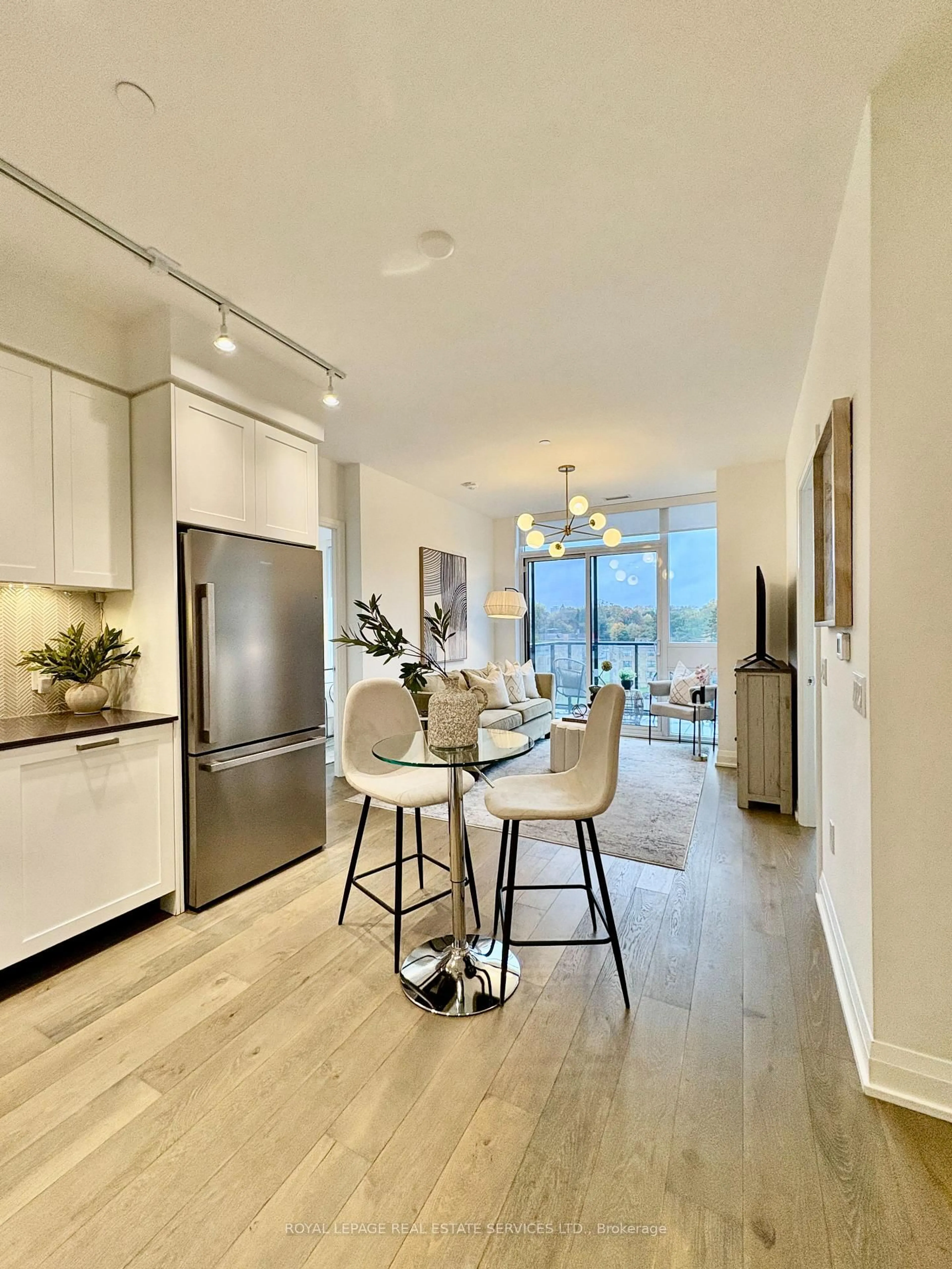 Open concept kitchen, wood/laminate floor for 293 The Kingsway #617, Toronto Ontario M9A 0E8