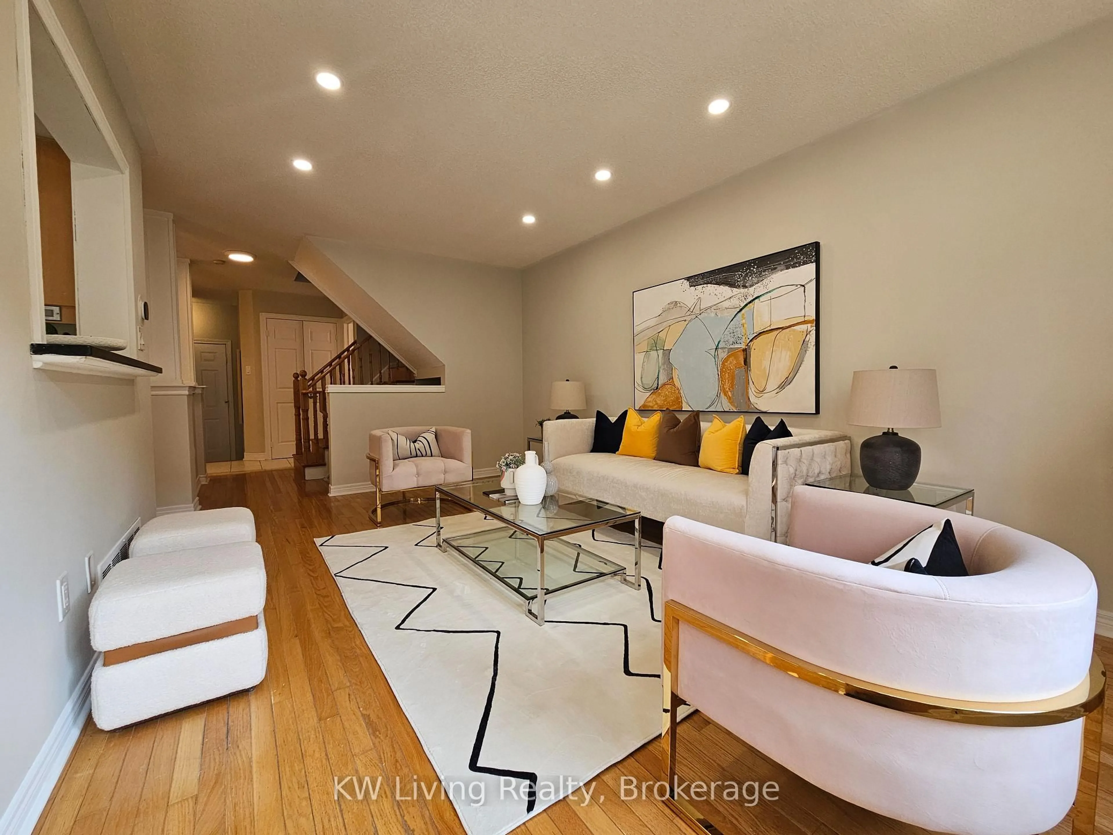 Living room with furniture, unknown for 5662 Glen Erin Dr #56, Mississauga Ontario L5M 5J2