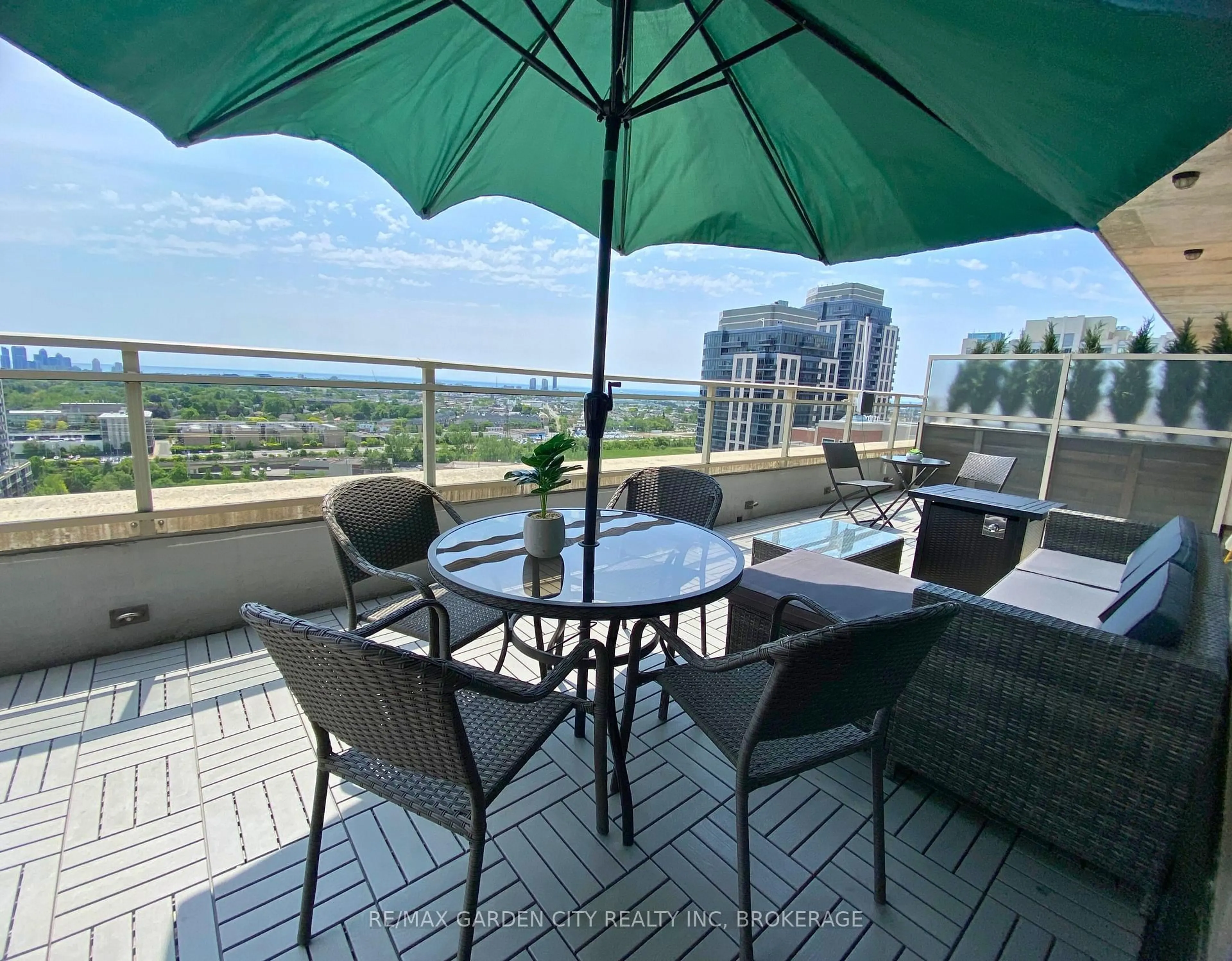 Patio, water/lake/river/ocean view for 5101 Dundas St #1402/PH2, Toronto Ontario M9A 5G8
